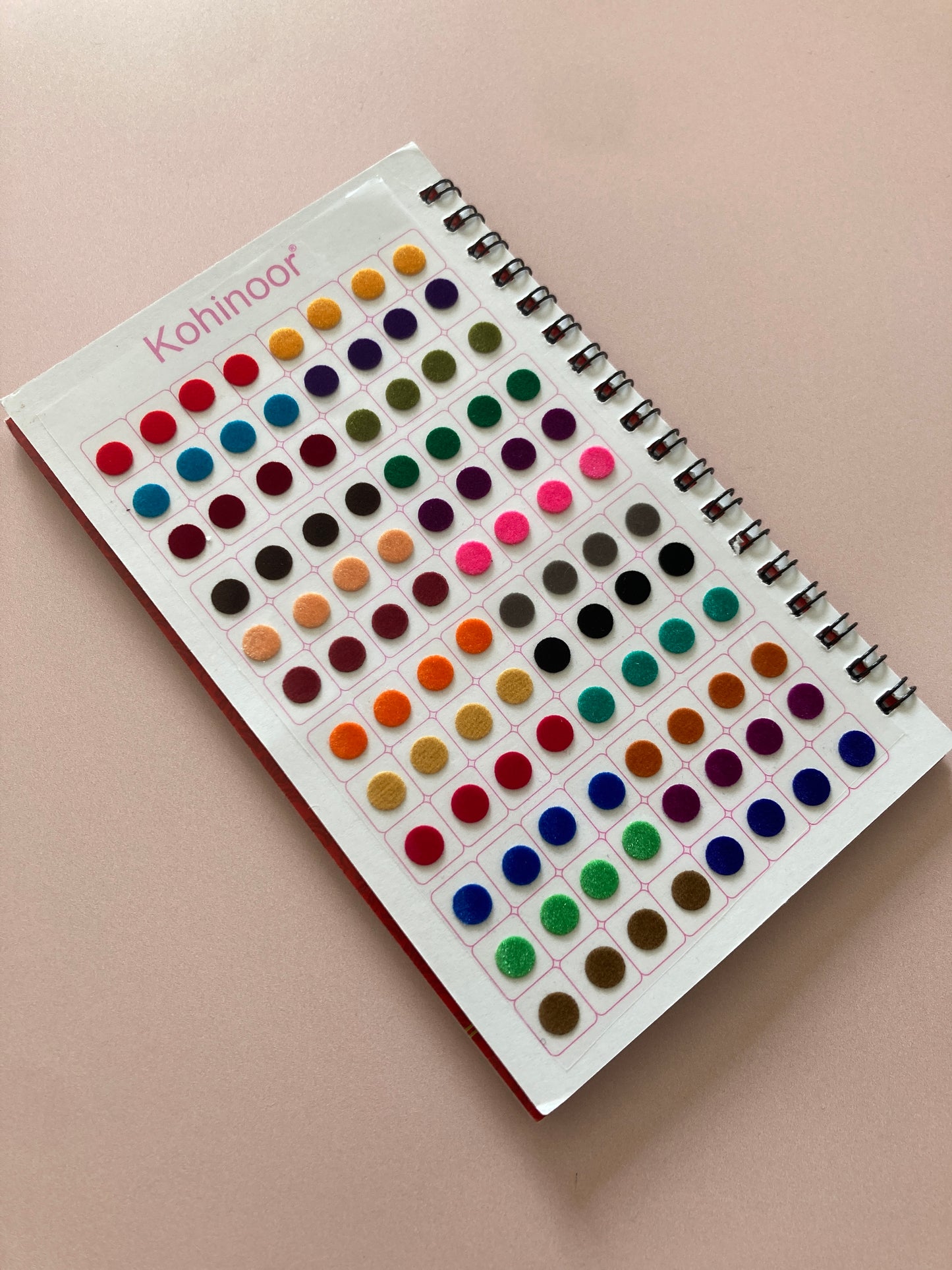 Pastel Round 576 Round Bindi Booklet (ST1069)