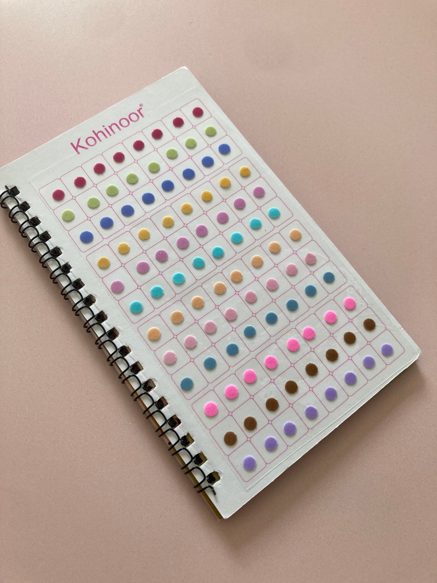 Pastel Round 576 Round Bindi Booklet (ST1069)