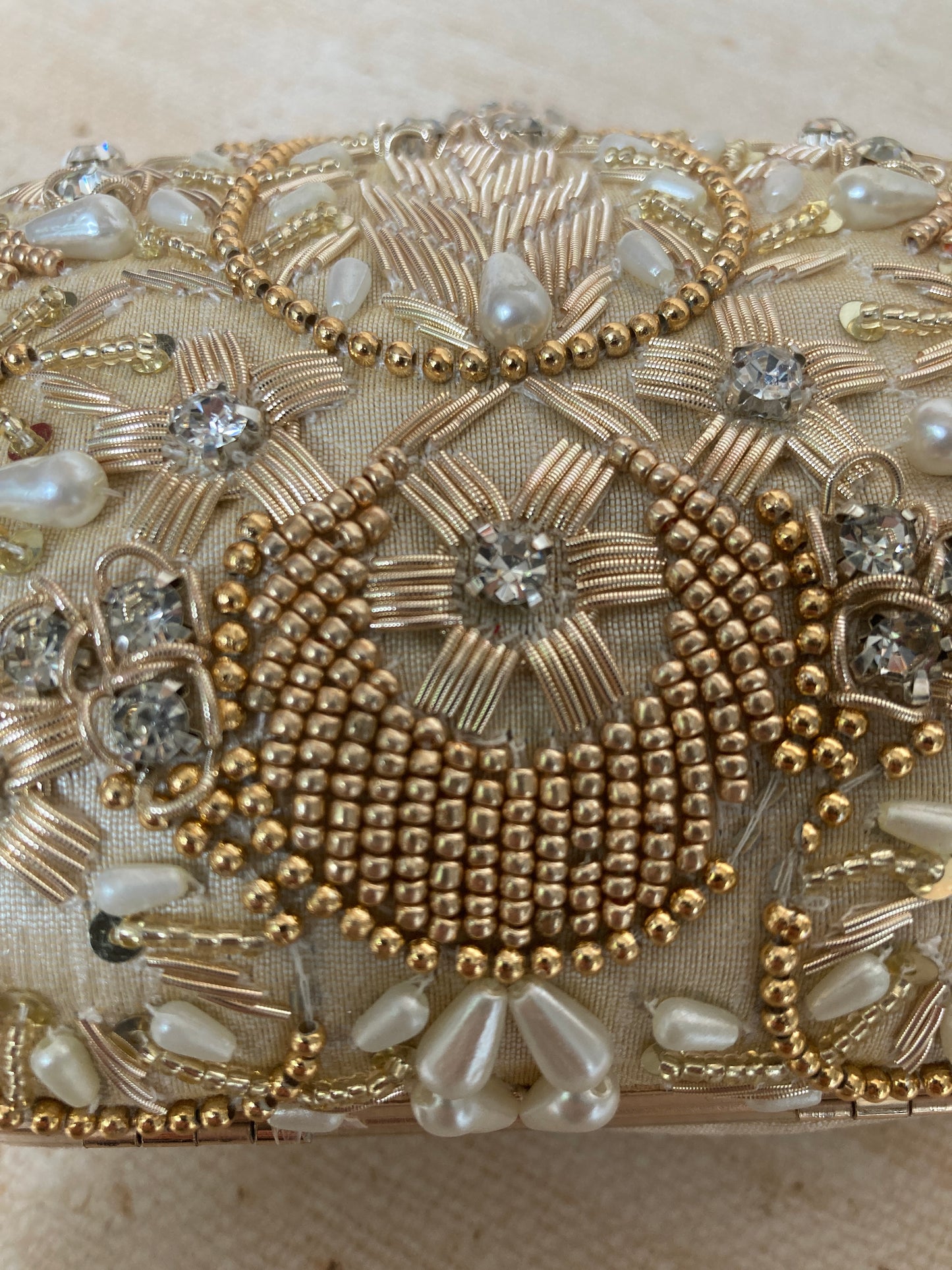 SALE Ambrose Oval Pearl Clutch (Gold)(ST266)