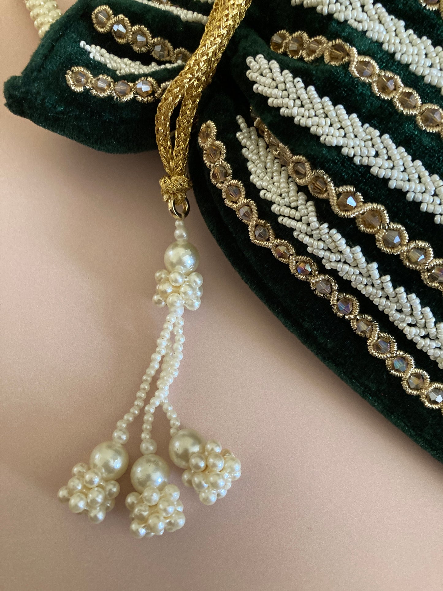 Mehar Emerald Velvet Potli (ST882)