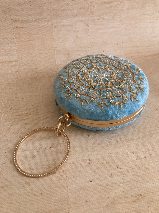 Aarza Blue Bangle Clutch (ST735)