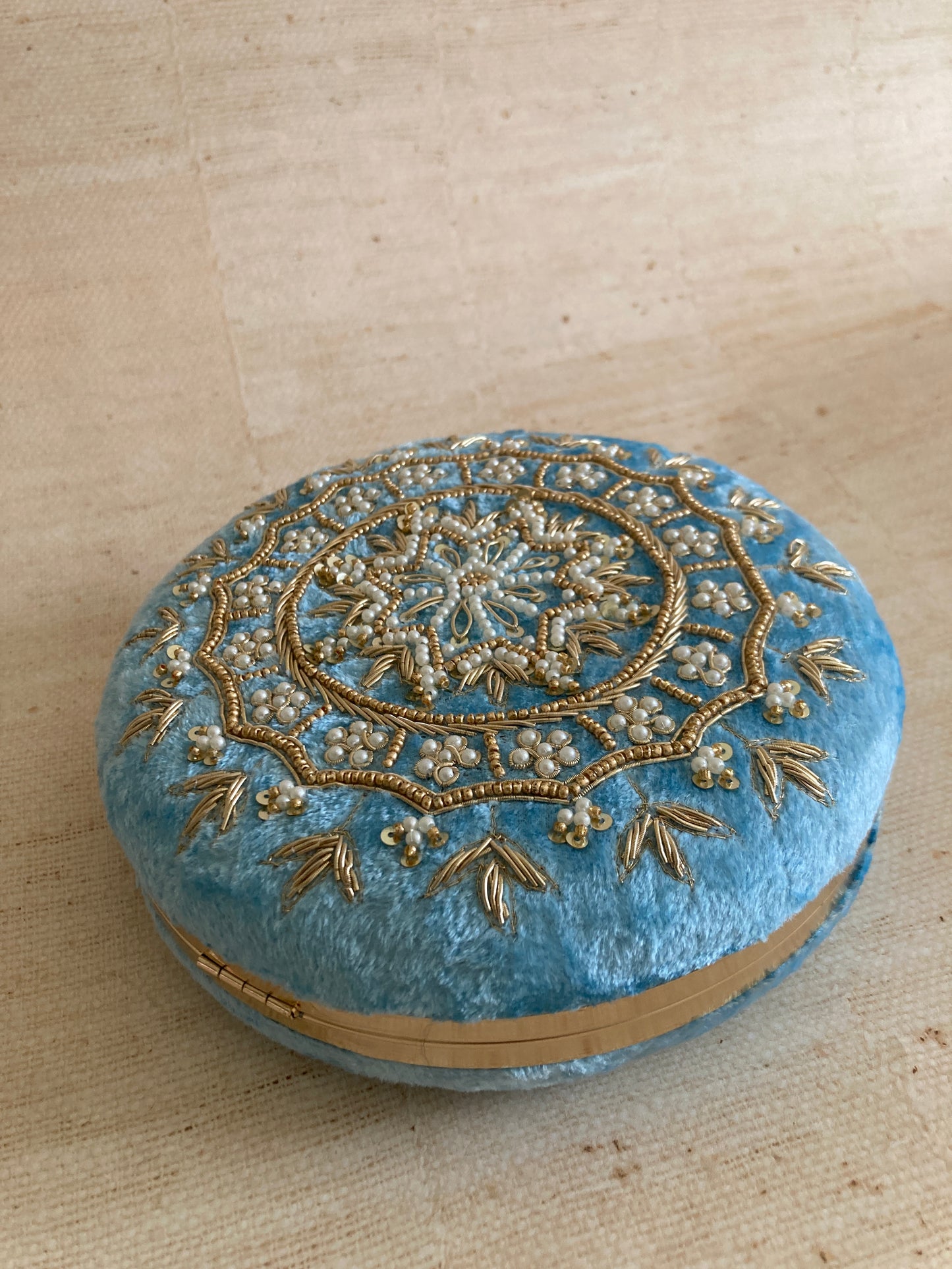 Aarza Blue Bangle Clutch (ST735)