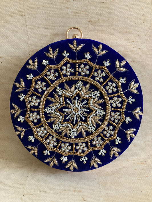 Aarza Royal Blue Velvet Bangle Clutch (ST735)