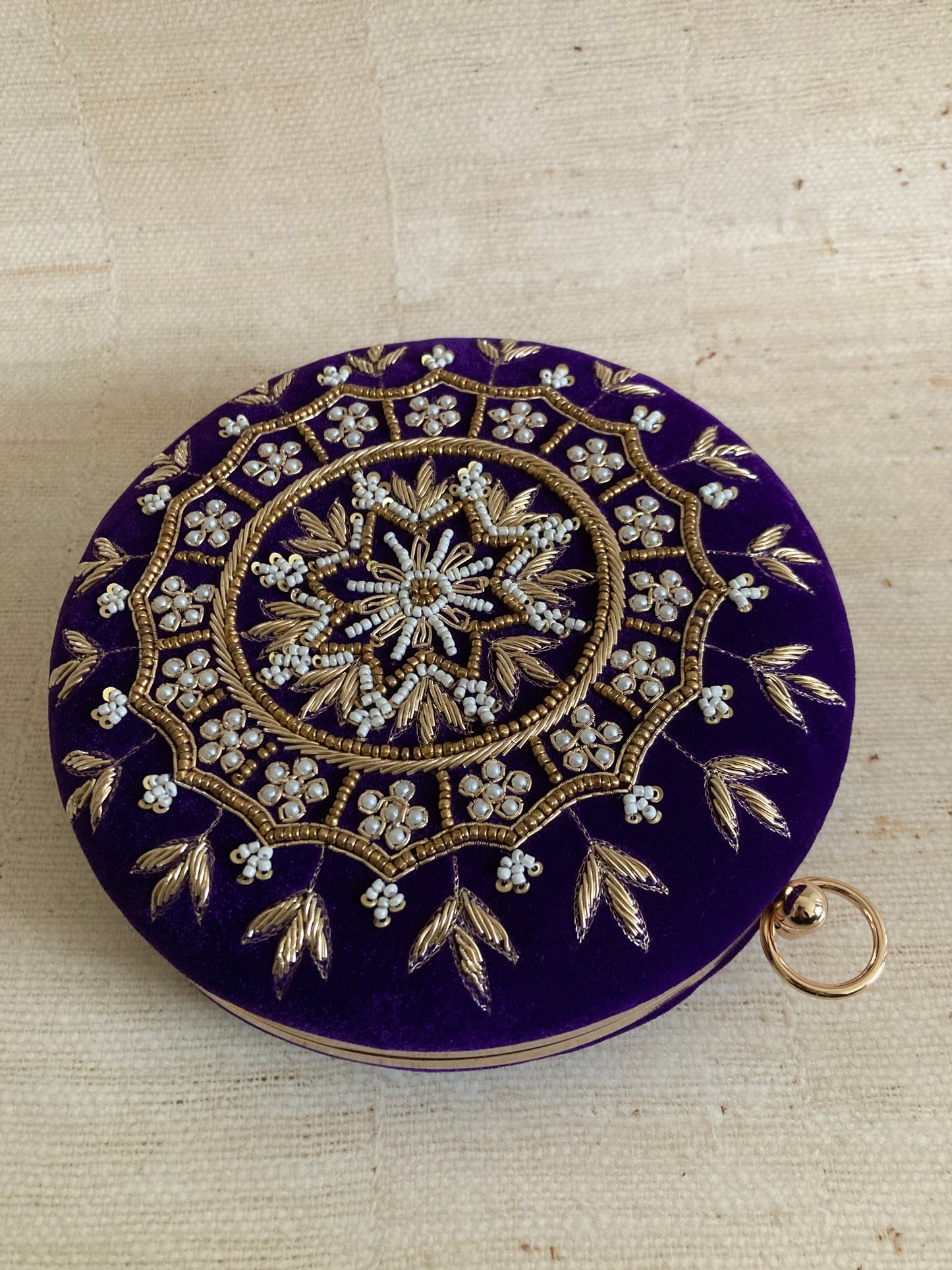 Aarza Purple Velvet Bangle Clutch (ST735)