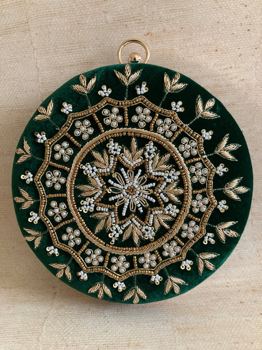 Aarza Emerald Green Velvet Bangle Clutch (ST735)