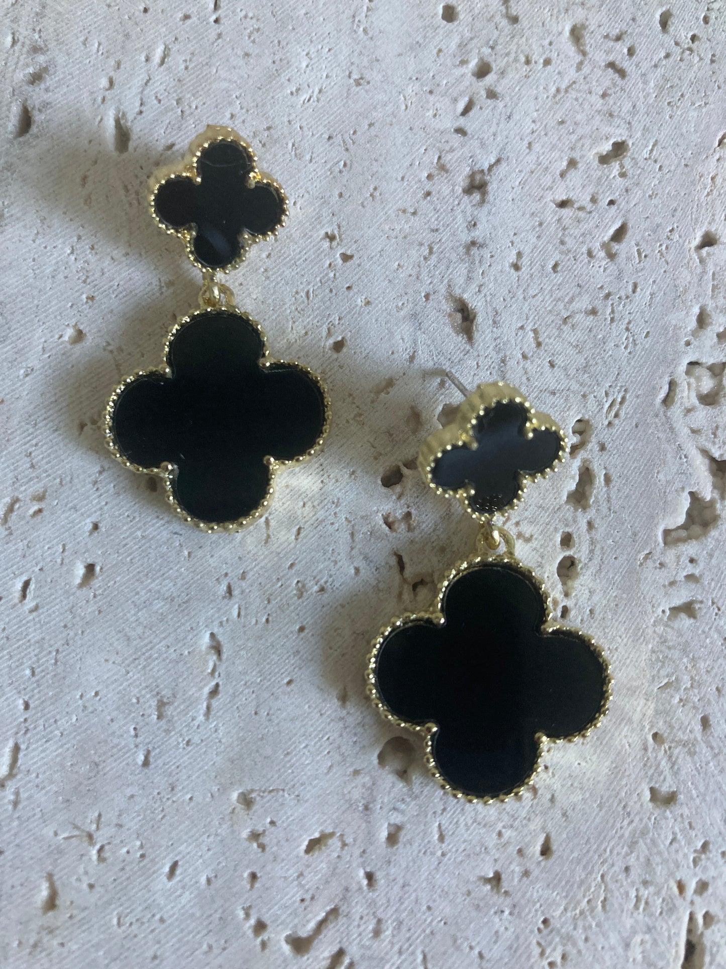 Black Four Leaf Clover Drop Earrings (ST425)