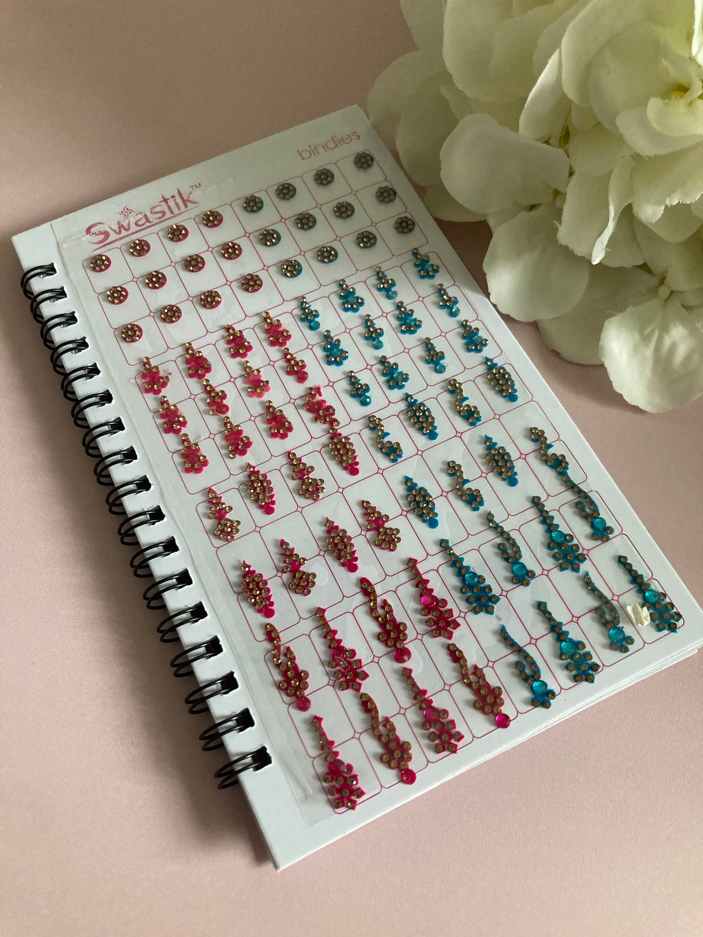 Assorted Fancy And Round Stone Bindi Book (ST896)