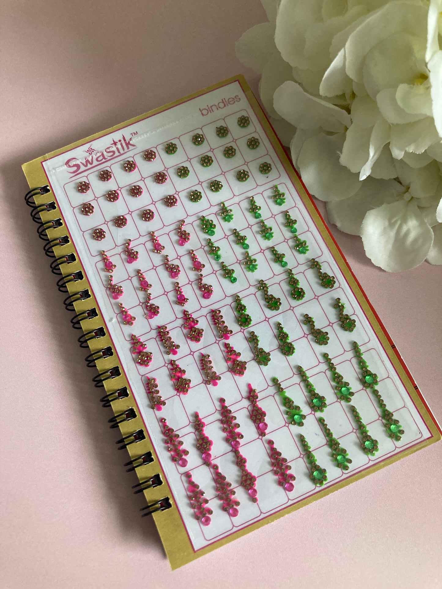Assorted Fancy And Round Stone Bindi Book (ST896)