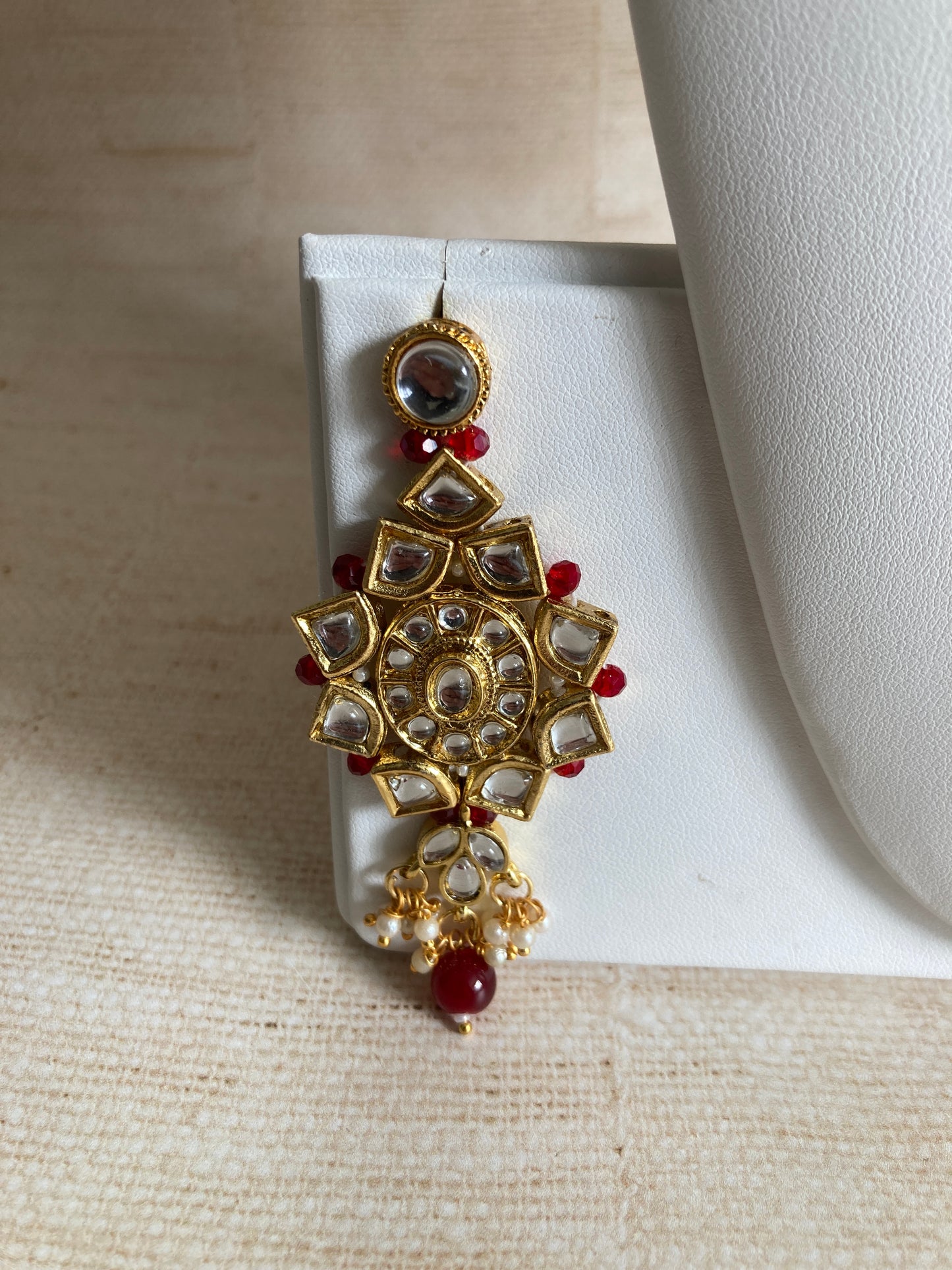 Saachi Gold Plated Kundan And Pearl Maroon Choker Set (ST184)