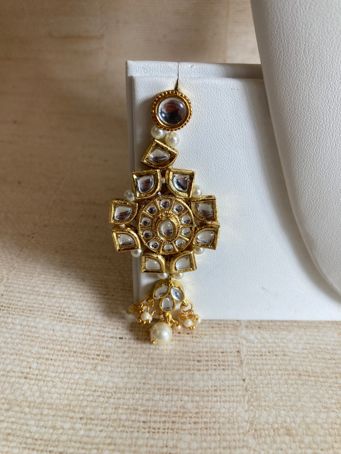 Saachi Gold Plated Kundan And Pearl White Choker Set (ST184)