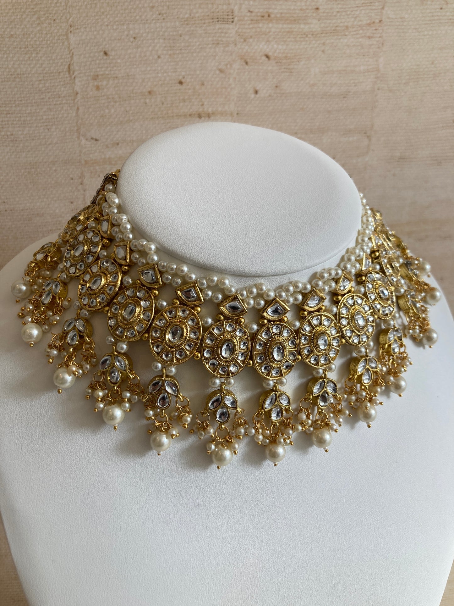 Saachi Gold Plated Kundan And Pearl White Choker Set (ST184)