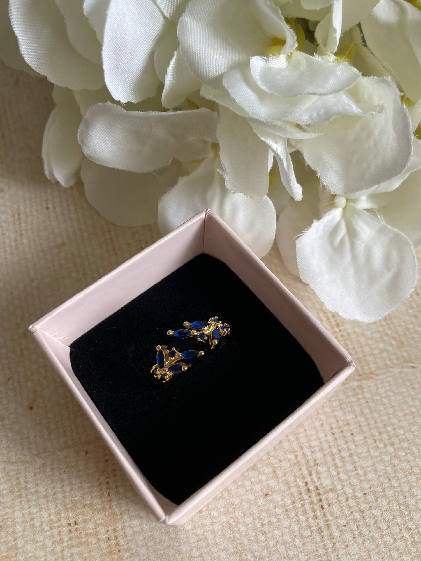 18K Gold Adjustable Dainty Leaf Ring (ST867) (Blue)
