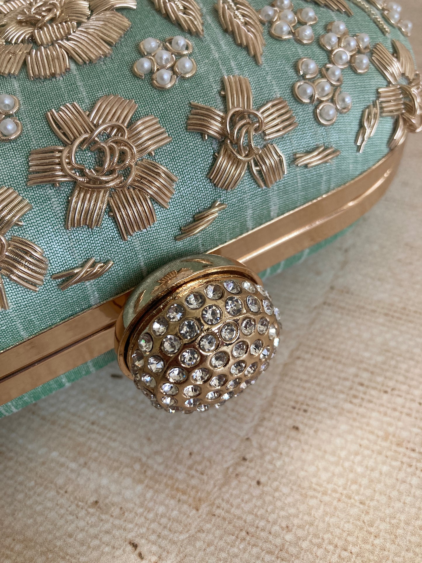 Lucia Oval Mint Green Clutch (ST902)