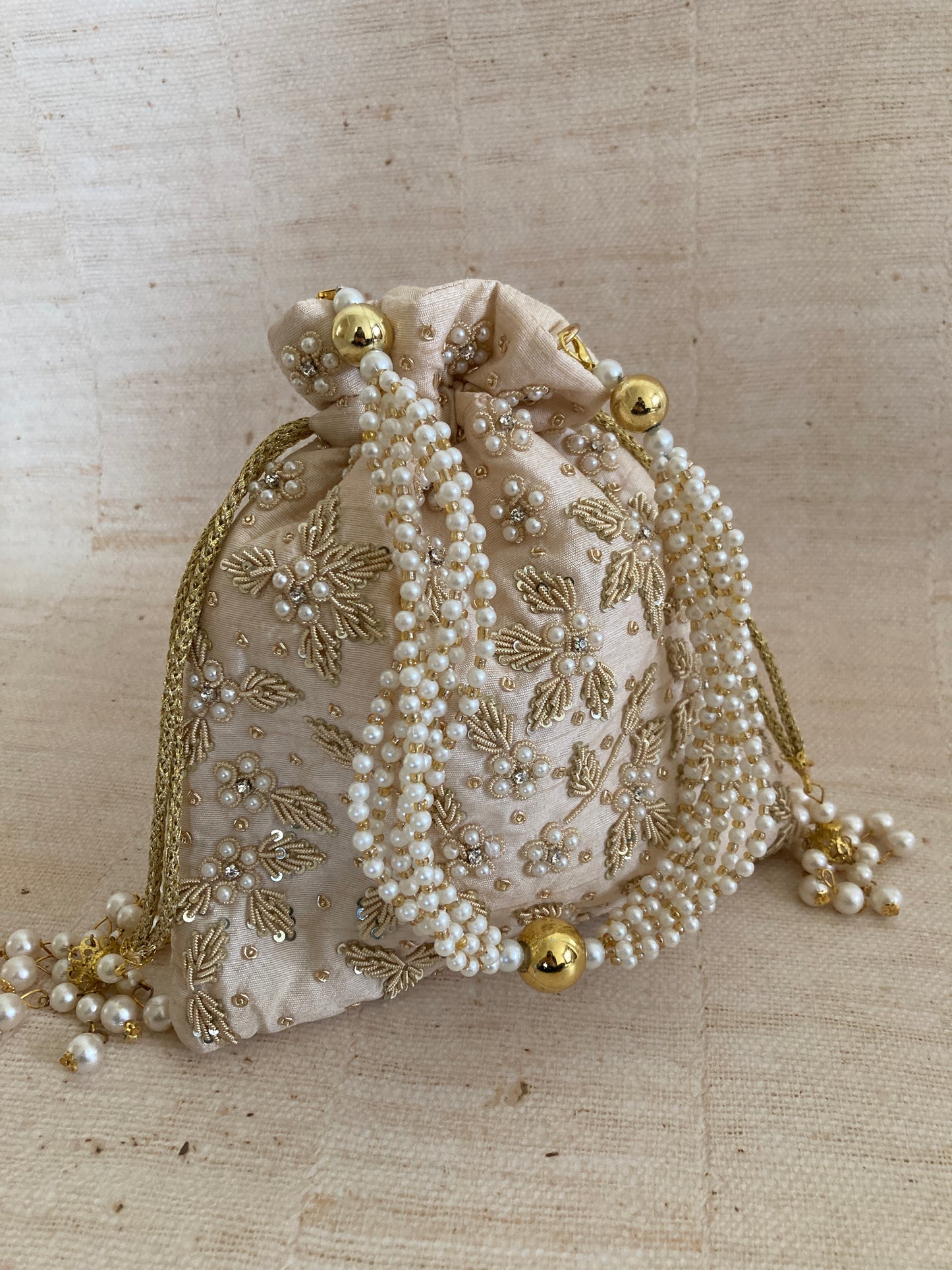 Simran (Potli Bag) (Cream) (ST810)