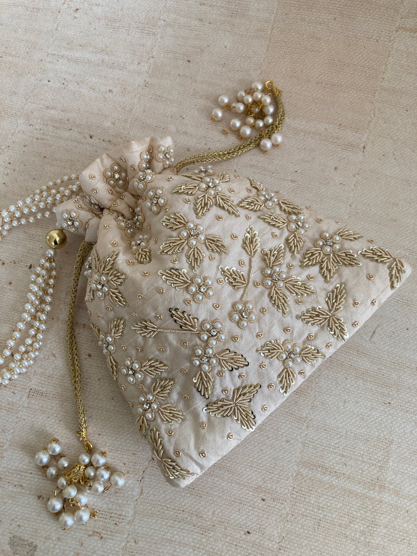Simran (Potli Bag) (Cream) (ST810)