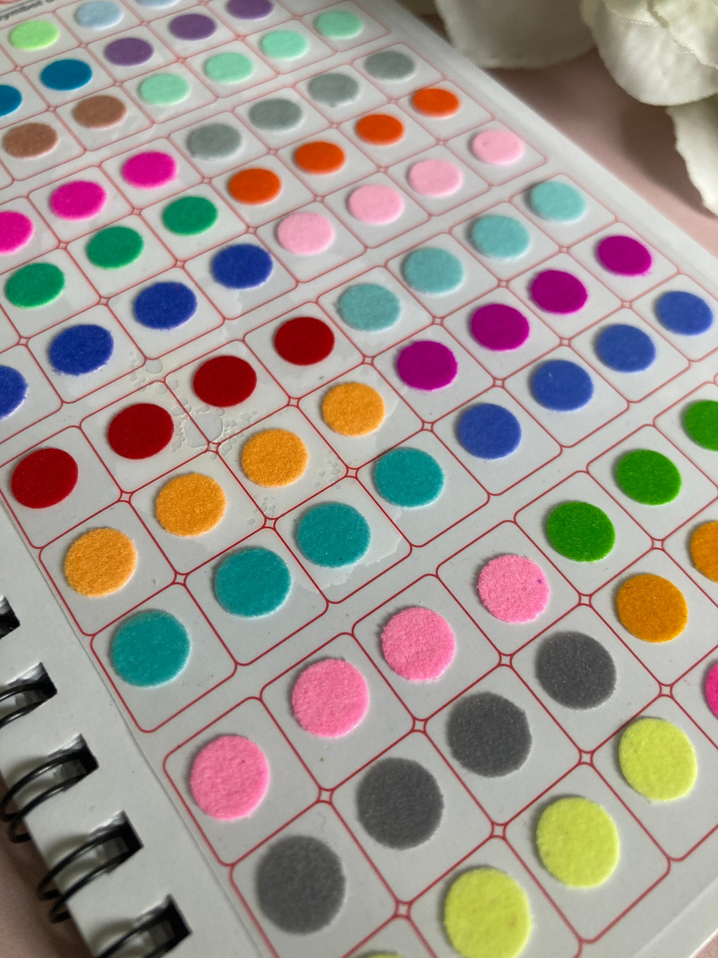 Plain Pastel 960 Bindi Booklet (ST911)