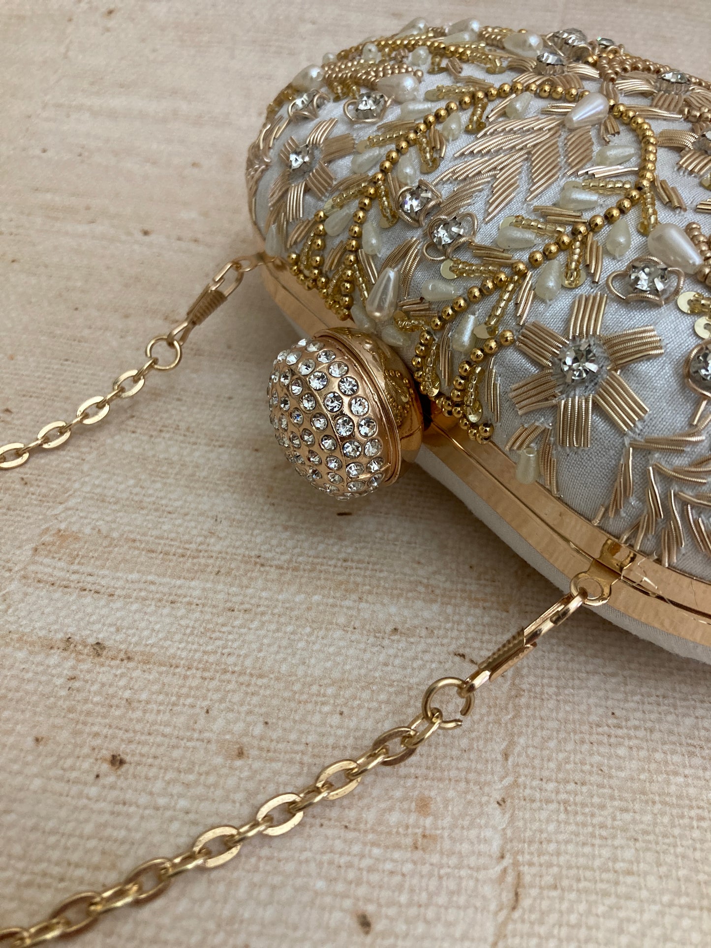 Ambrose (Oval Clutch)(Off White)(ST266)