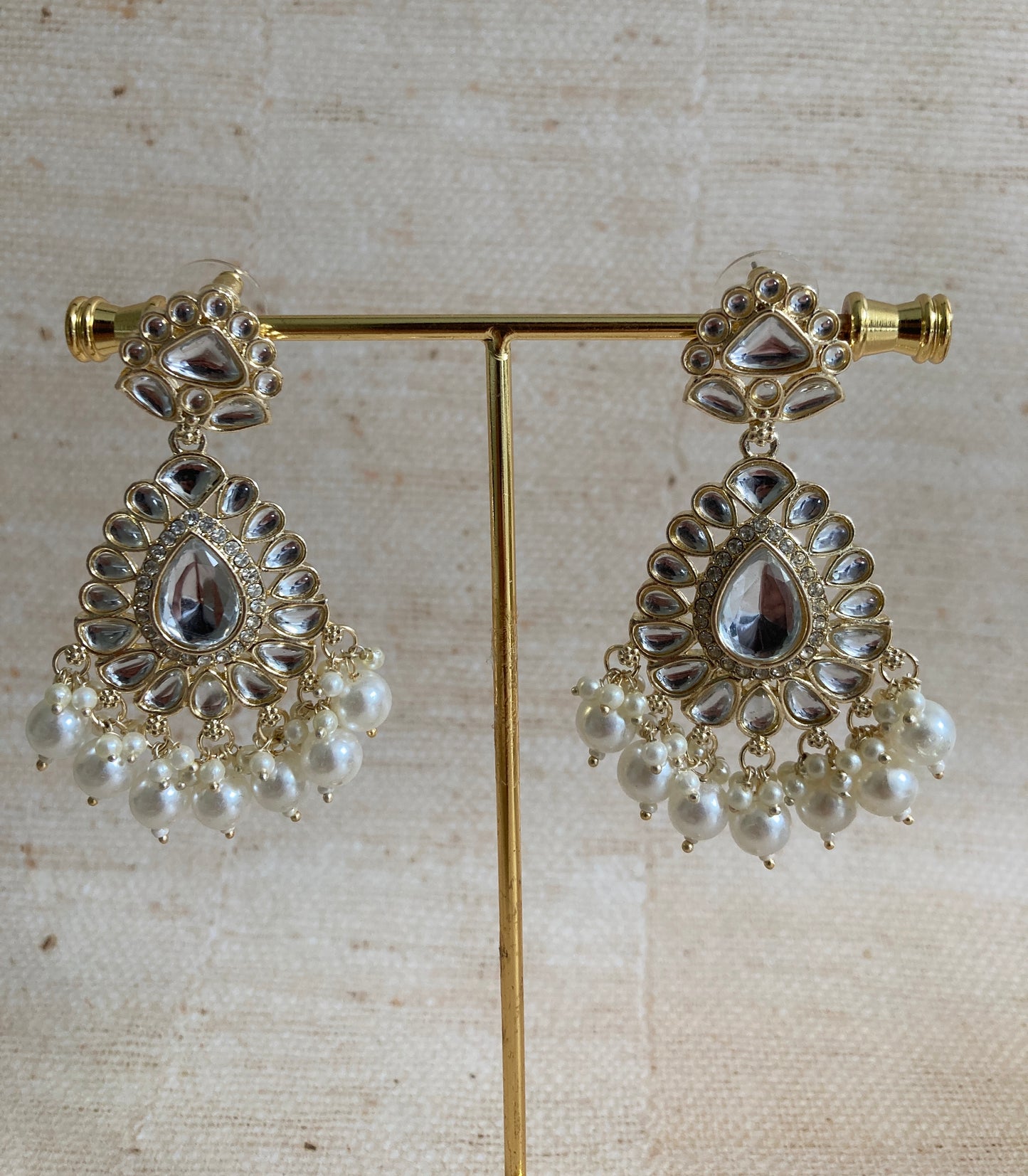 Priya White Gold Plated Kundan Earrings And Tikka Set (ST945)