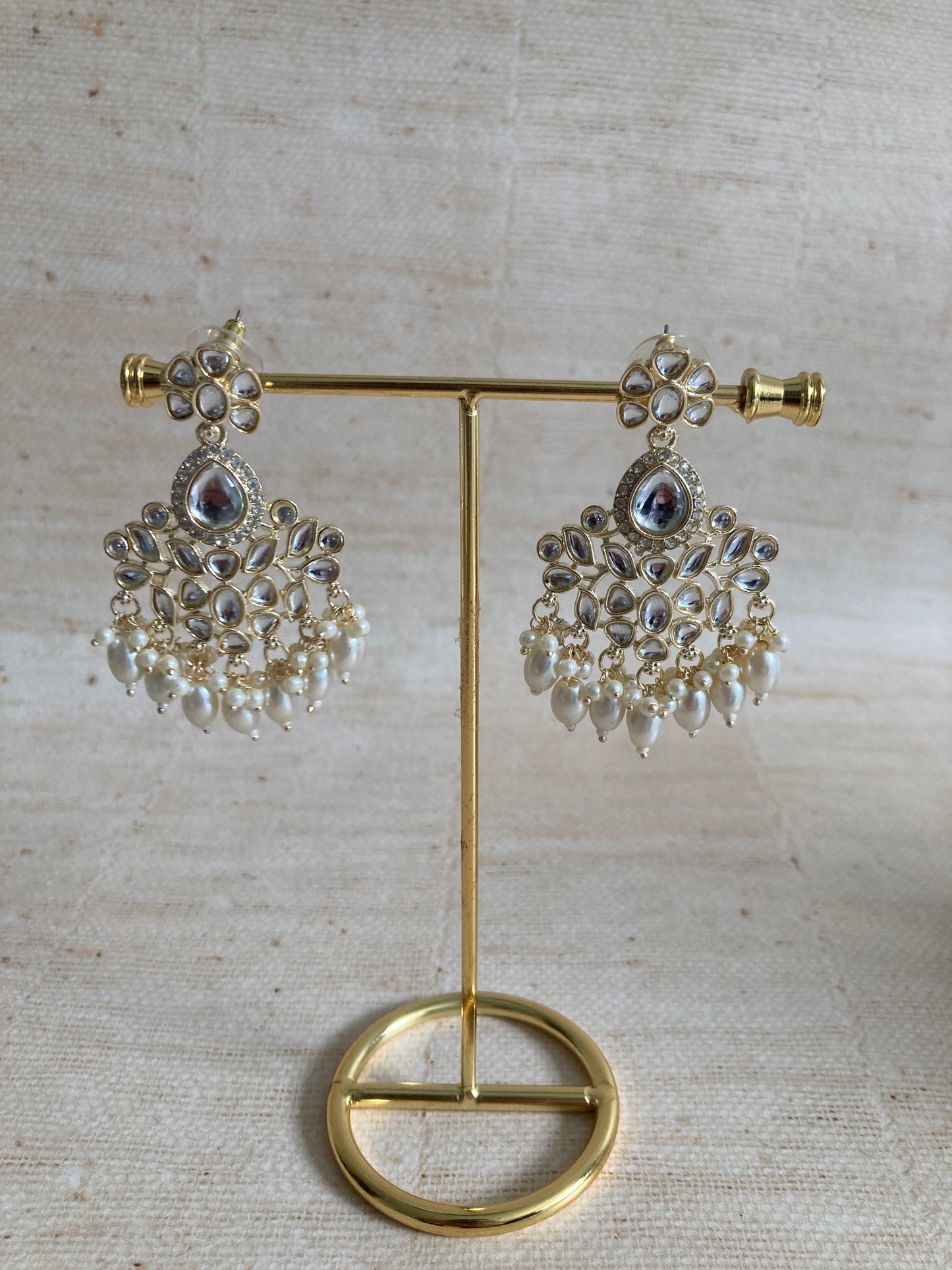 Kiran White Gold Plated Kundan Earrings And Tikka Set (ST946)