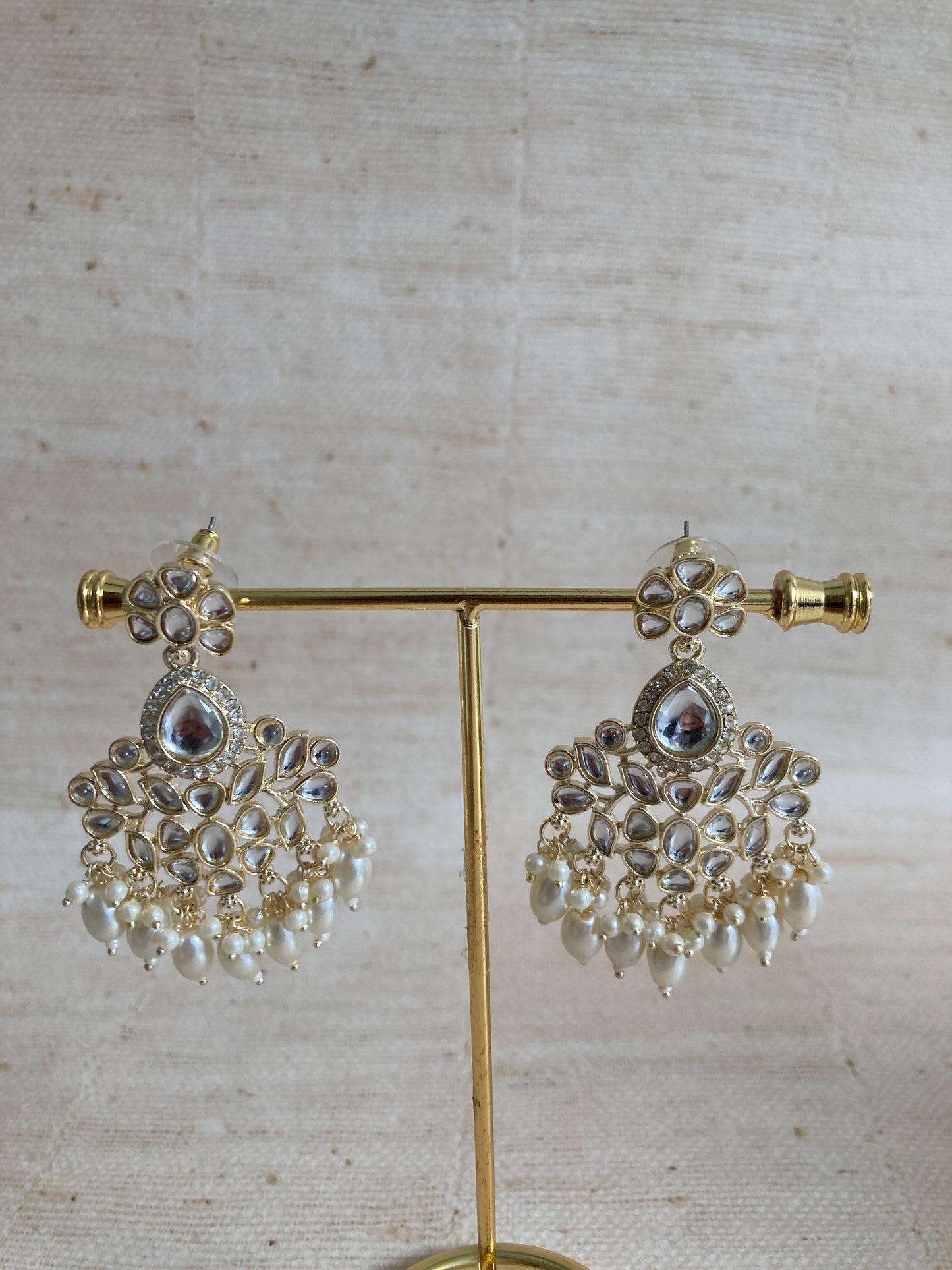Kiran White Gold Plated Kundan Earrings And Tikka Set (ST946)