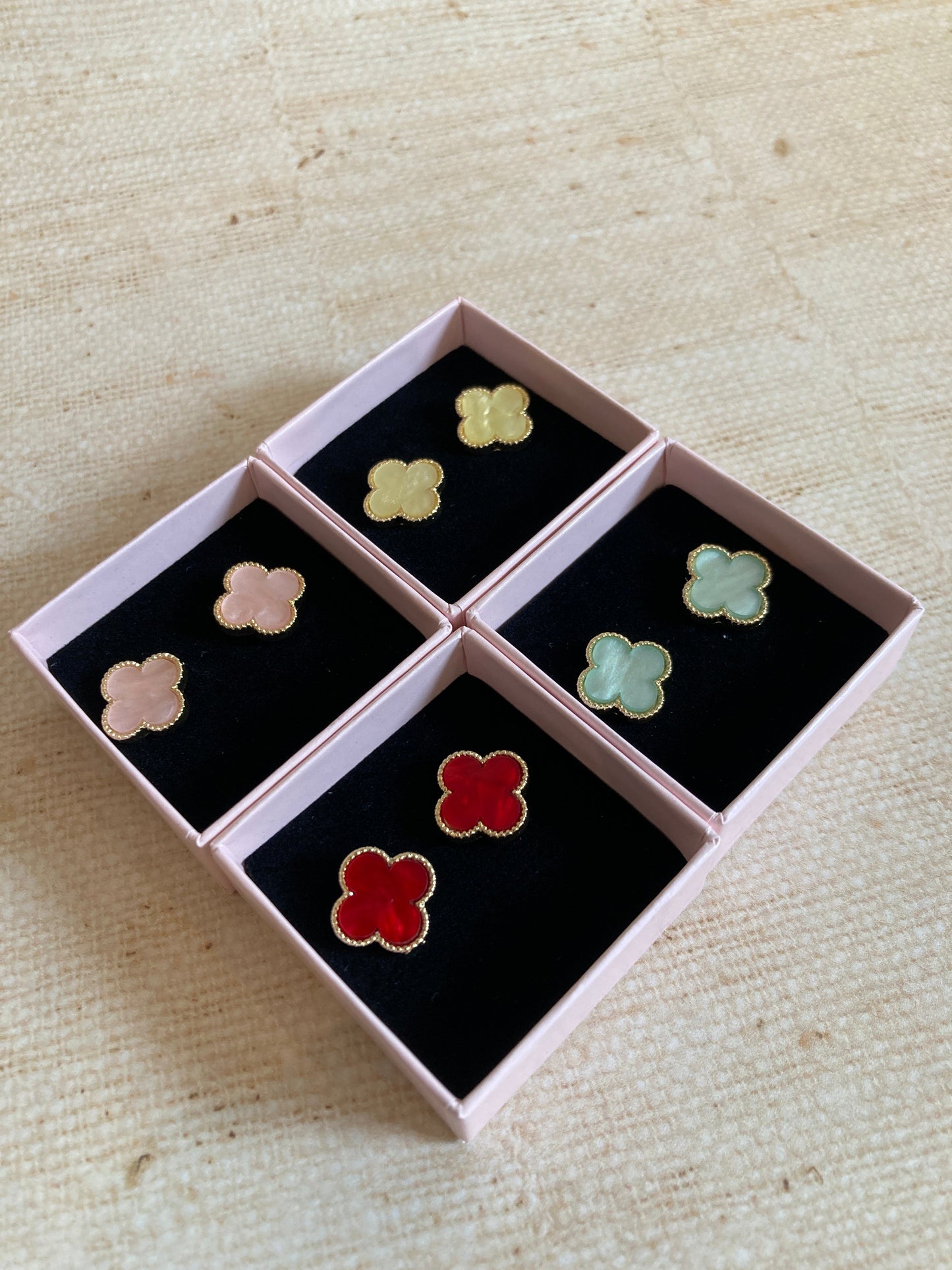 Clover Stud Earrings (ST926) (Yellow)