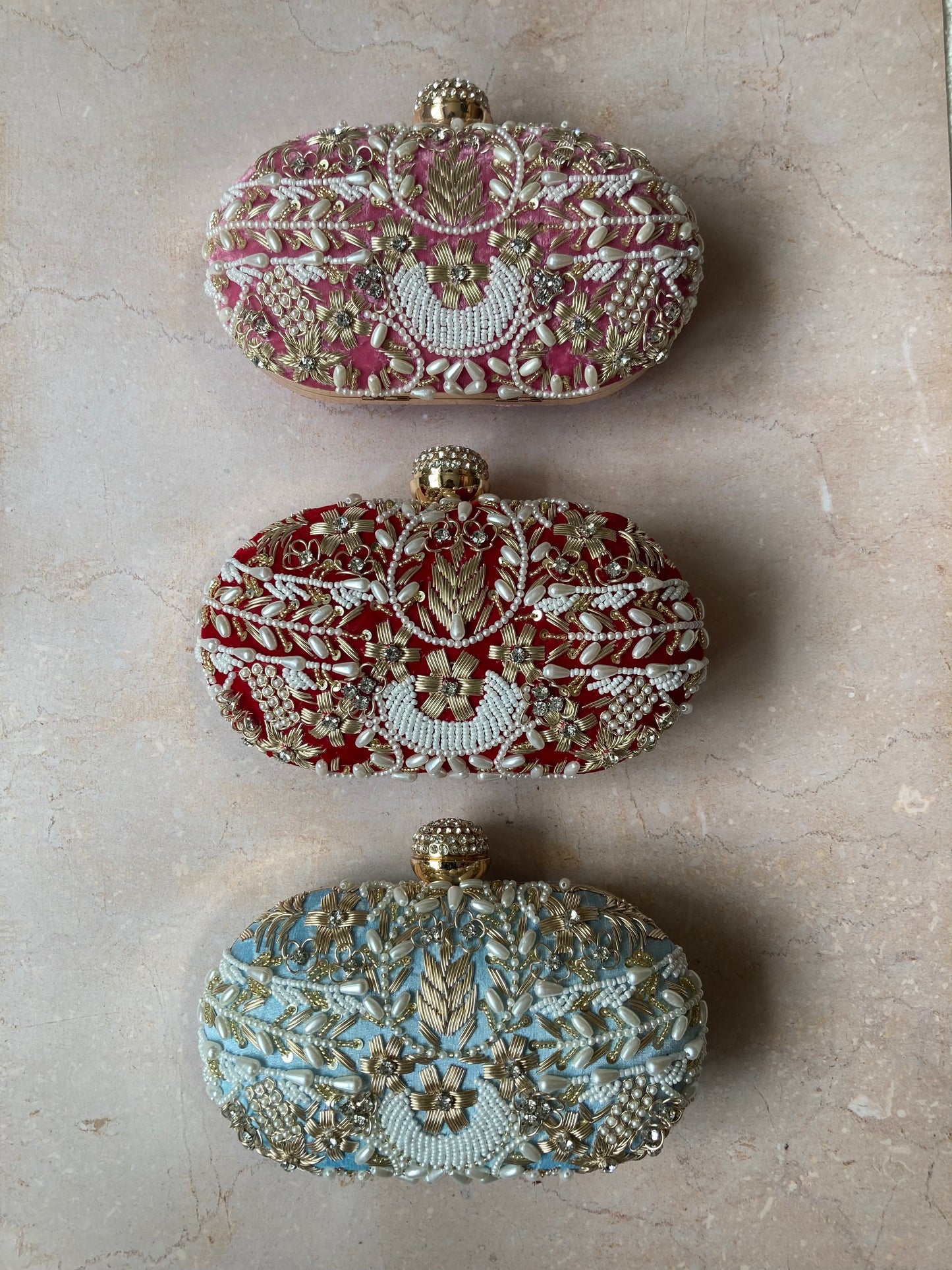 Ambrose (Oval Velet Clutch)(Red)(ST266)