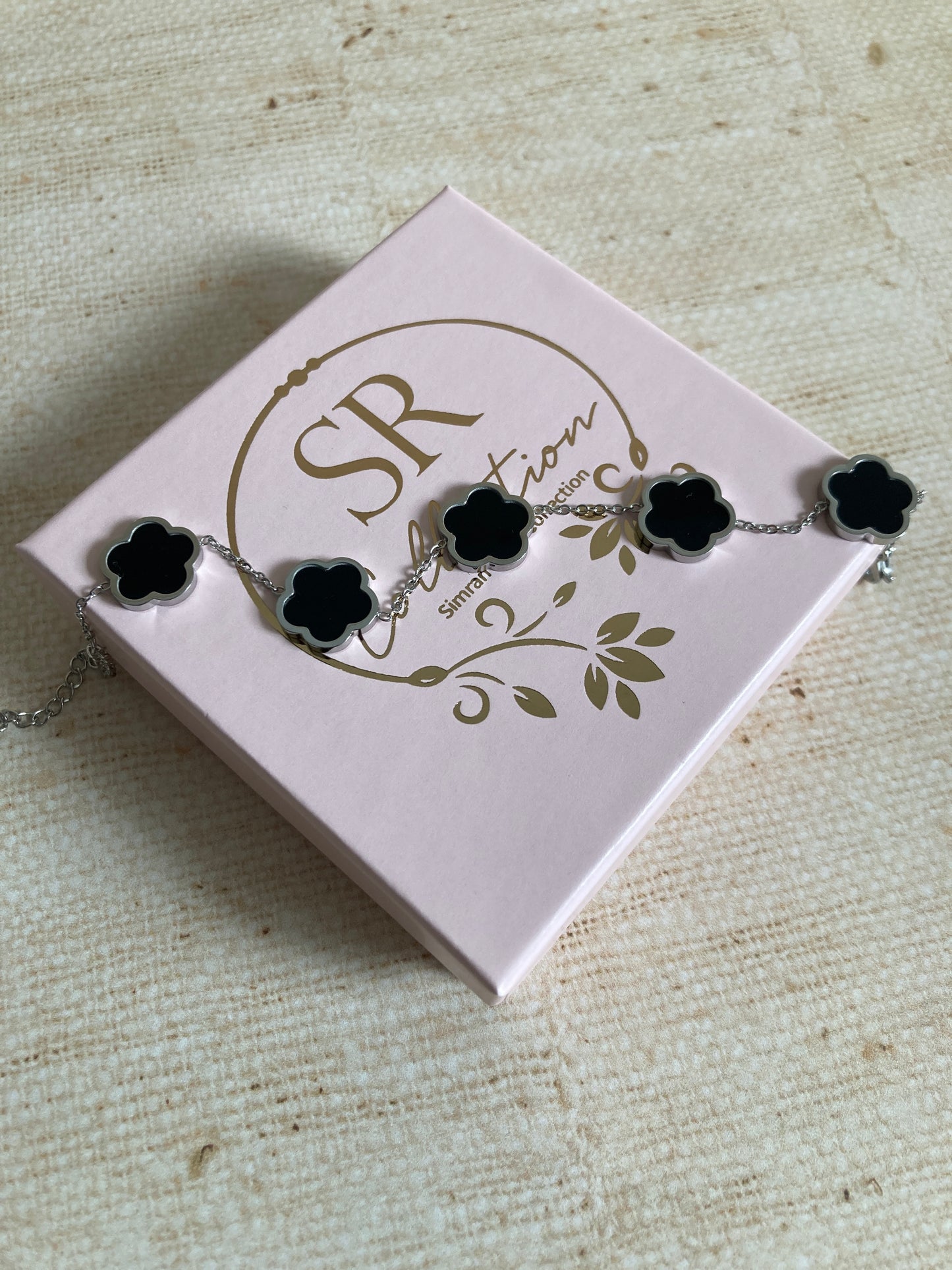 Five Leaf Clover Bracelet (ST863) (Silver Black)