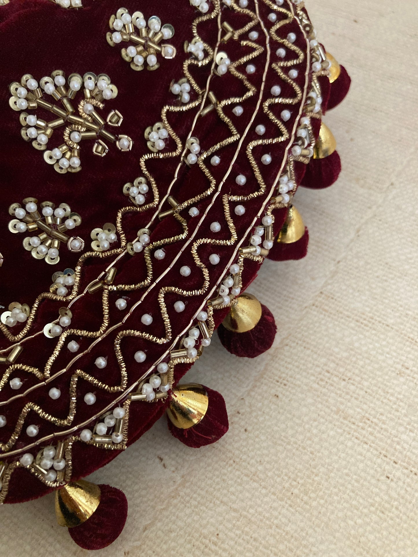 Aaliyah Maroon Velvet Potli (ST966)