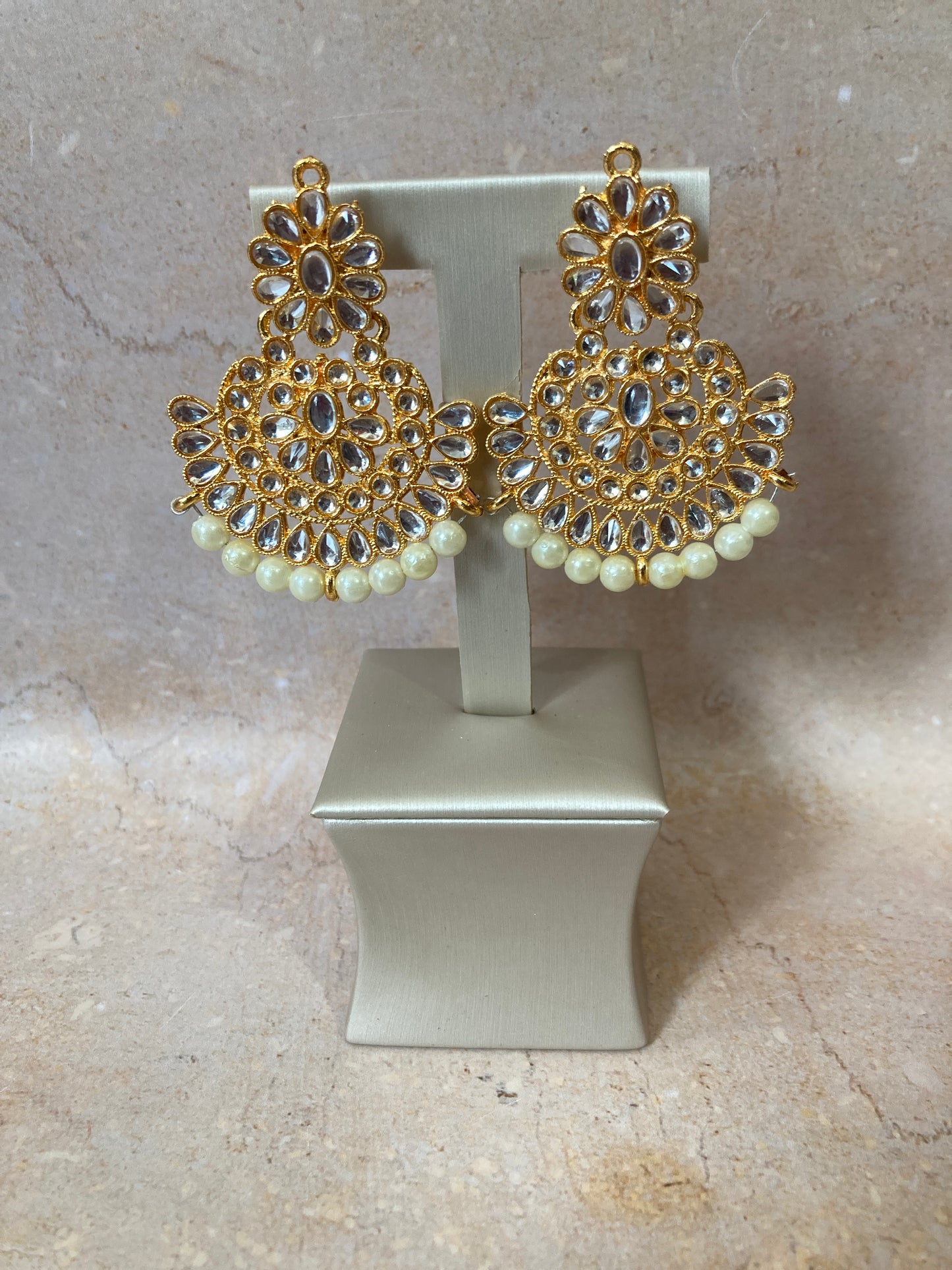 Alia Kundan & Pota Stone Gold Plated Set (ST228)(White)