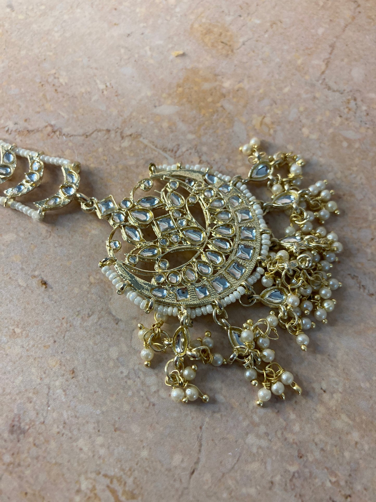 Arsh Gold Plated And Pearl Tikka (ST758)