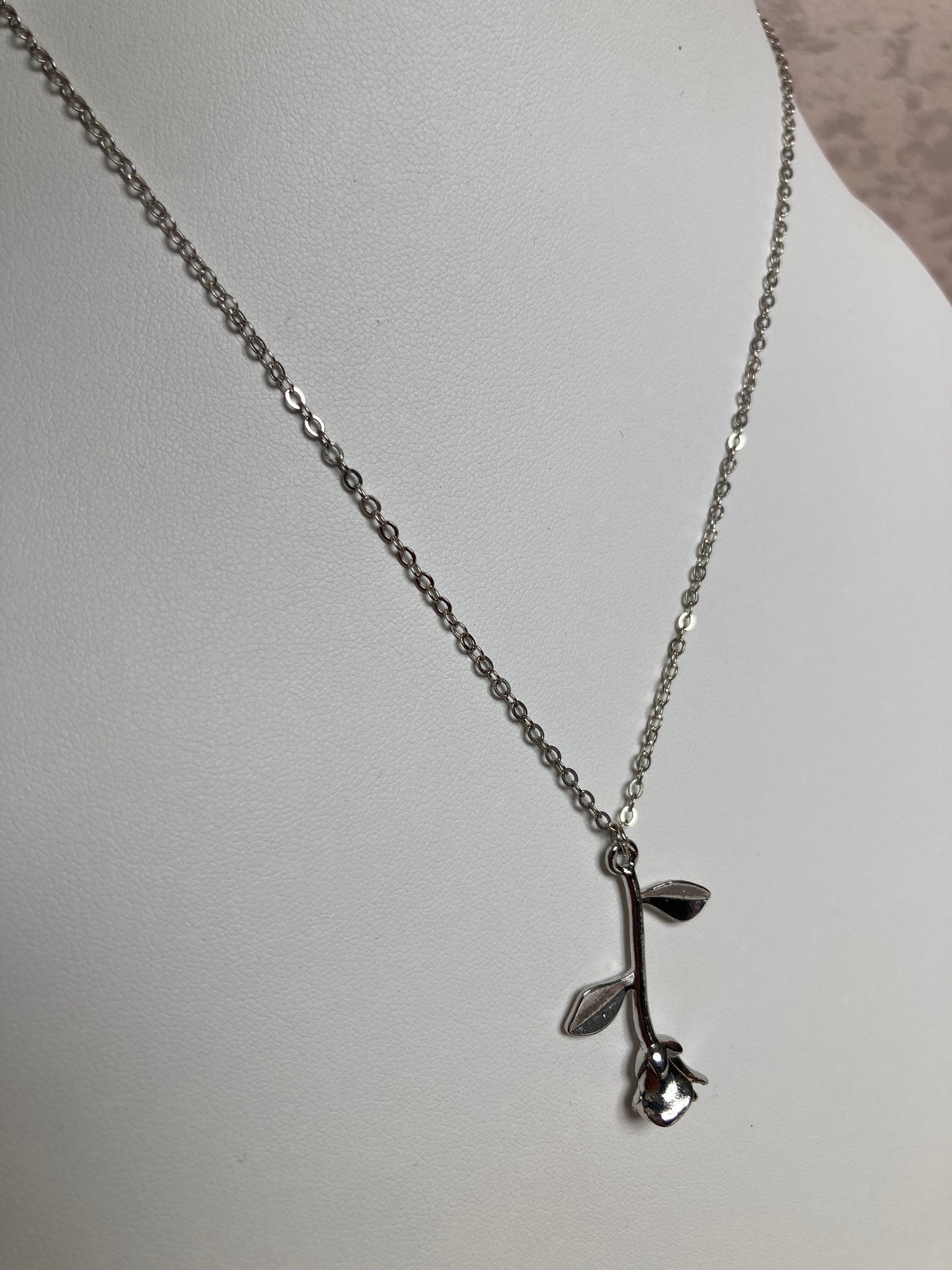 Rose Pendant Necklace (ST206) Silver Rose