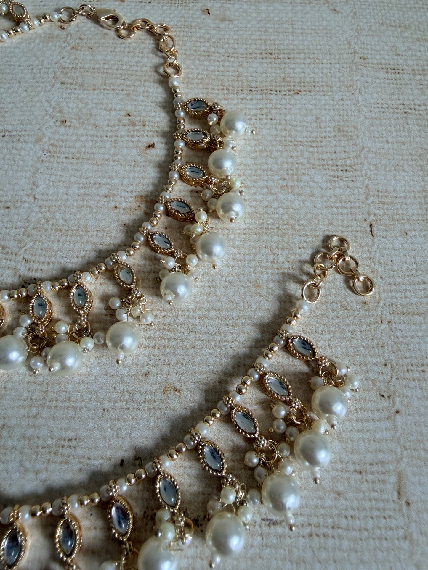 Gold Plated Pearl Adjustable Anklets/Payal (ST1187)