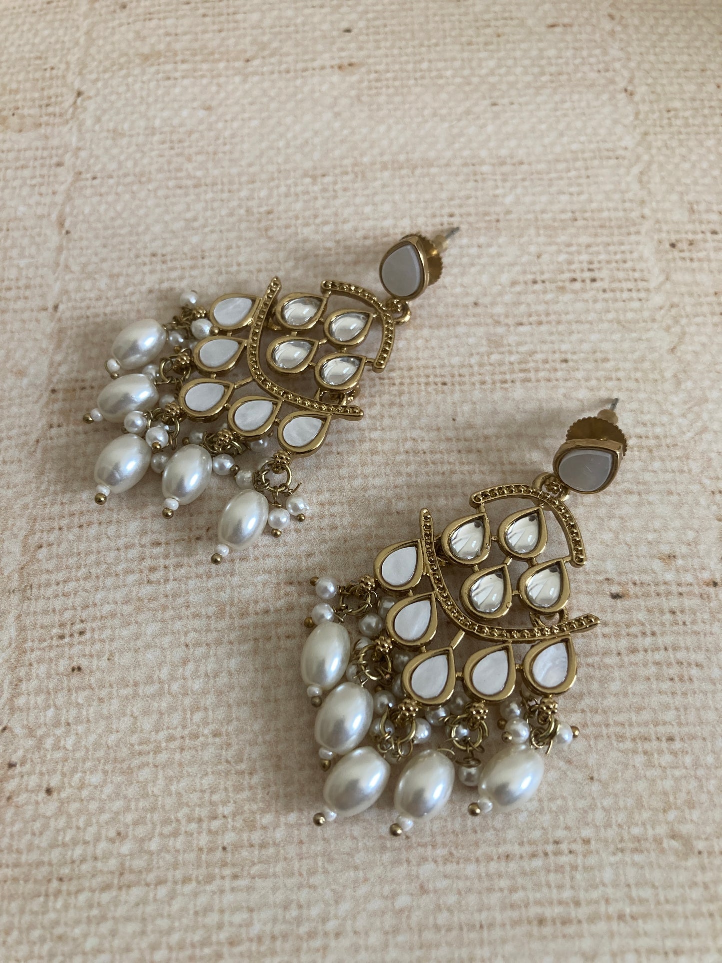 Antique Pearl White Indian Kundan Earrings (ST973)