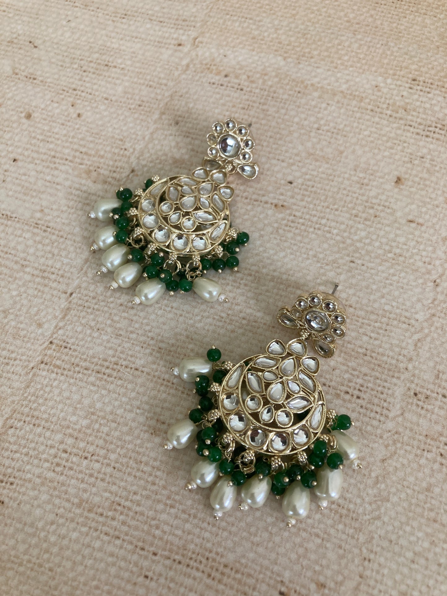 Noor Emerald Green Gold Plated Kundan Earrings And Tikka Set (ST979)