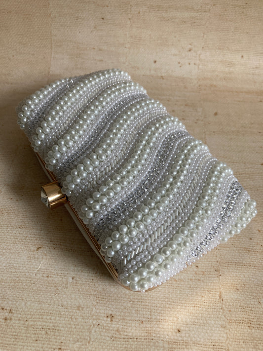 Amelia Pearl White Rectangular Clutch (ST970)