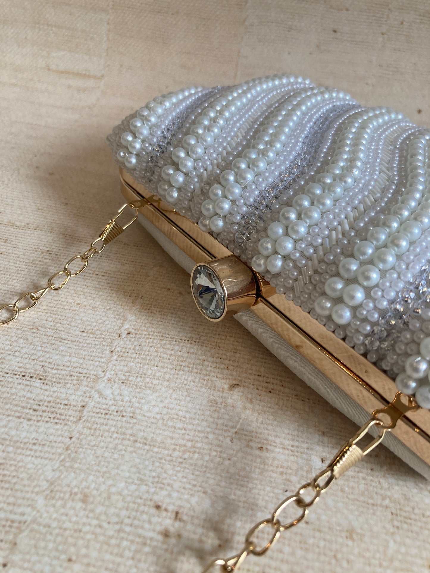 Amelia Pearl White Rectangular Clutch (ST970)