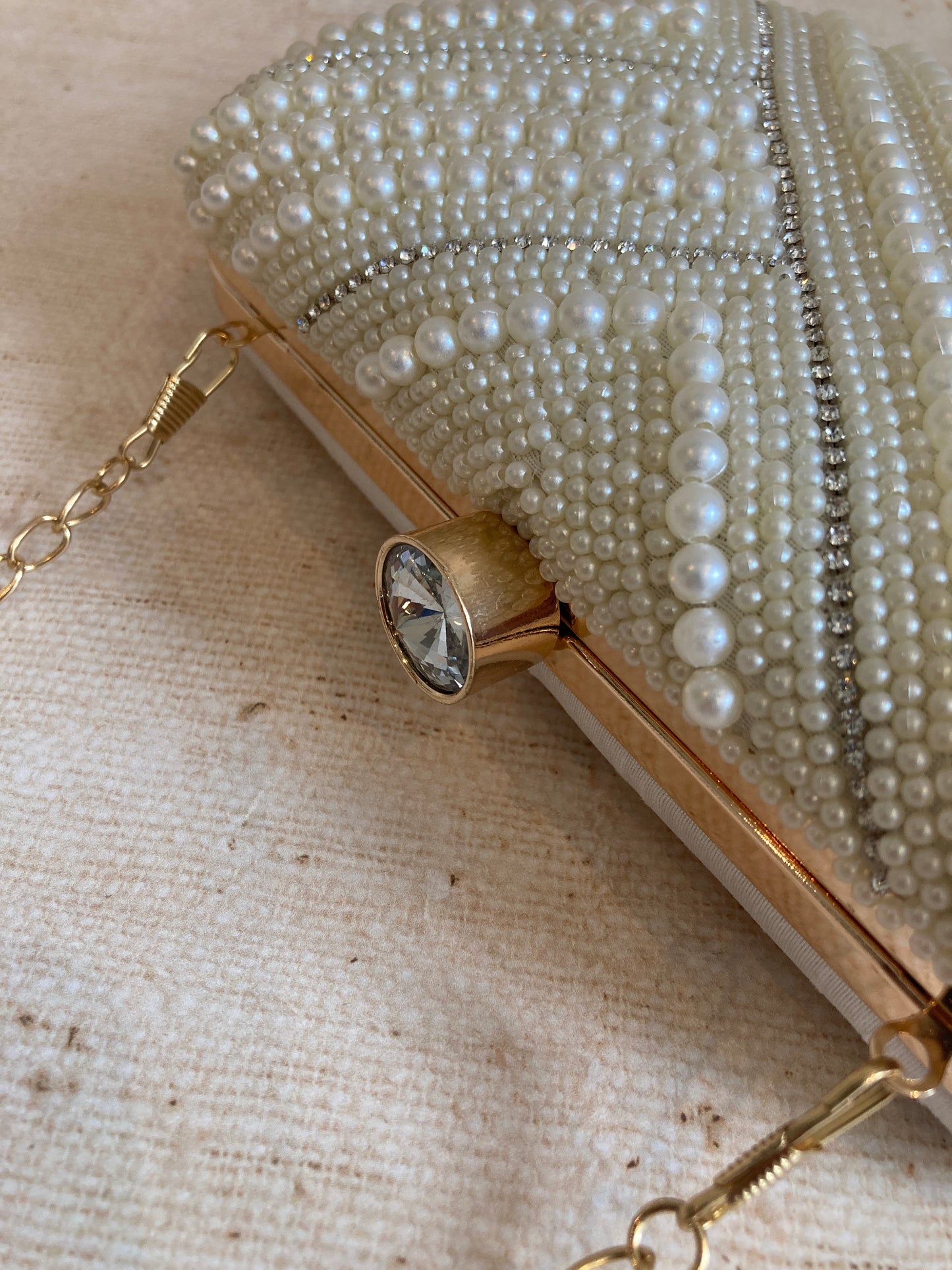 Victoria Pearl Cream Rectangular Clutch (ST971)