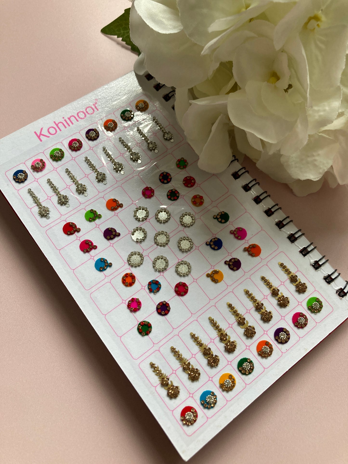 Antique And Silver Mixed Designs 6 Page Bindi Booklet (ST983)