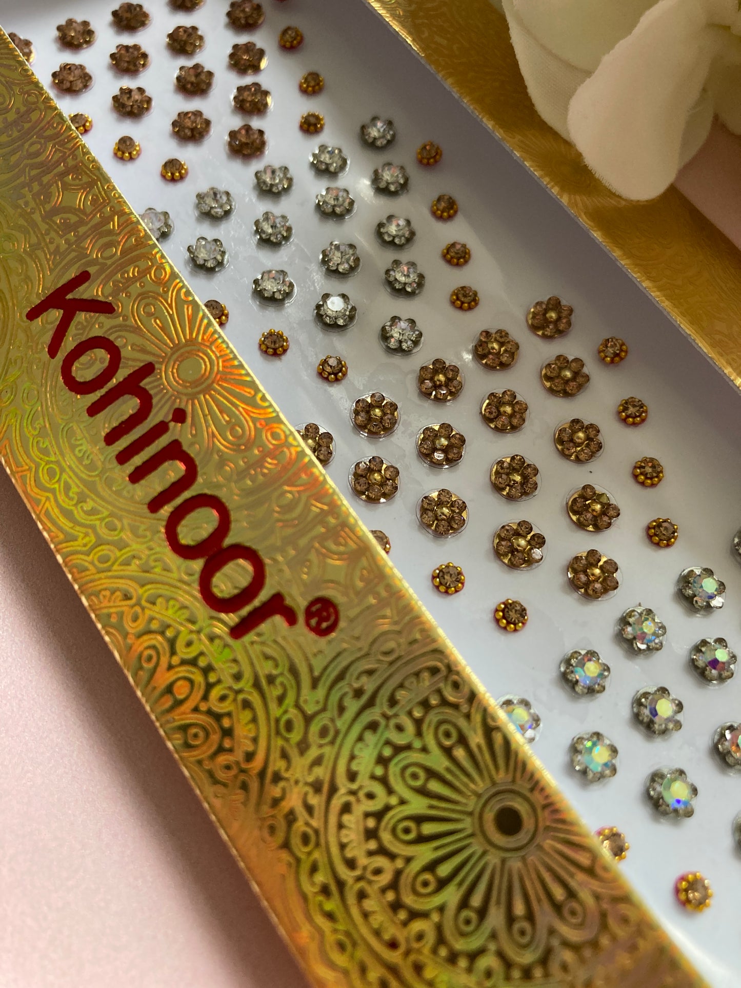 Gold And Silver Bindi Pack (ST984) (2)