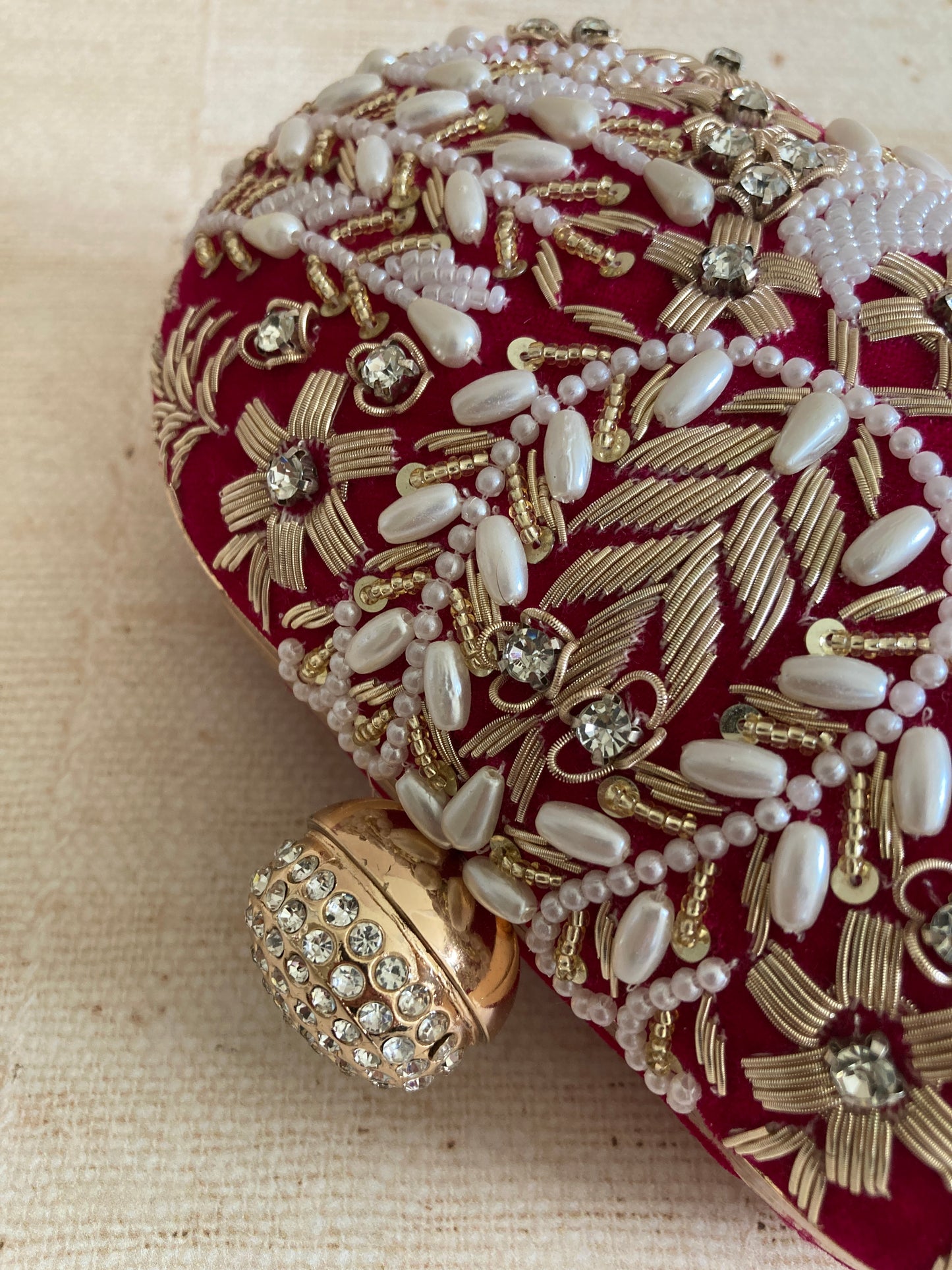 Ambrose (Oval Clutch)(Hot Pink Velvet)(ST266)