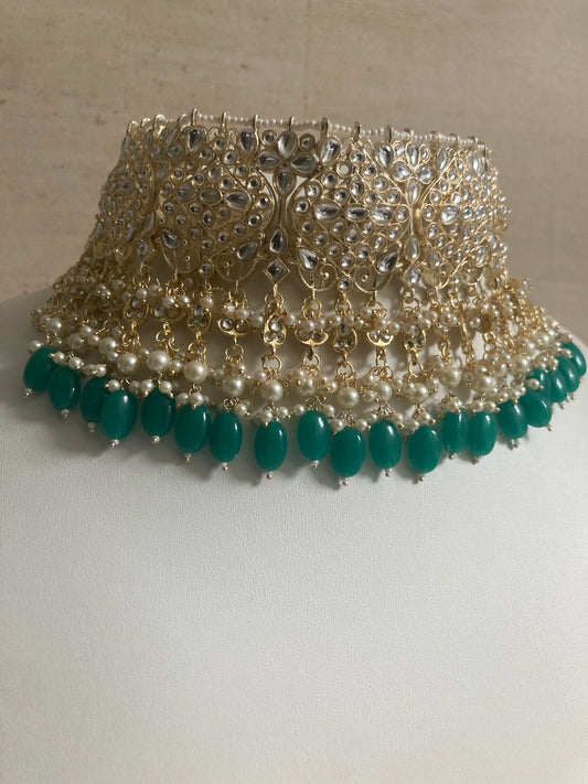 Maira Emerald Green Beaded Gold Plated Kundan Set (ST219)