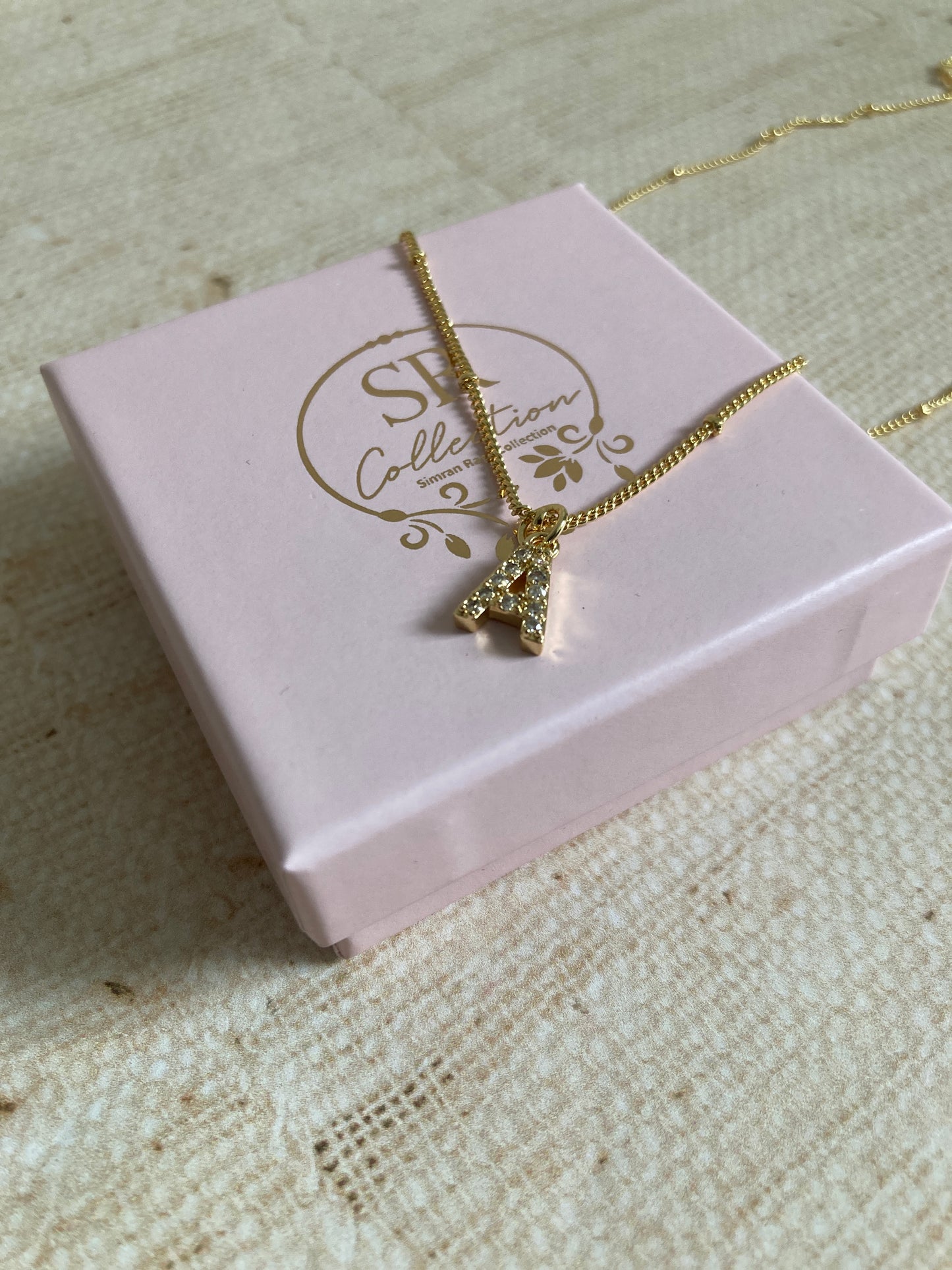 A Initial Zirconia Gold Pendant Necklace (ST991)