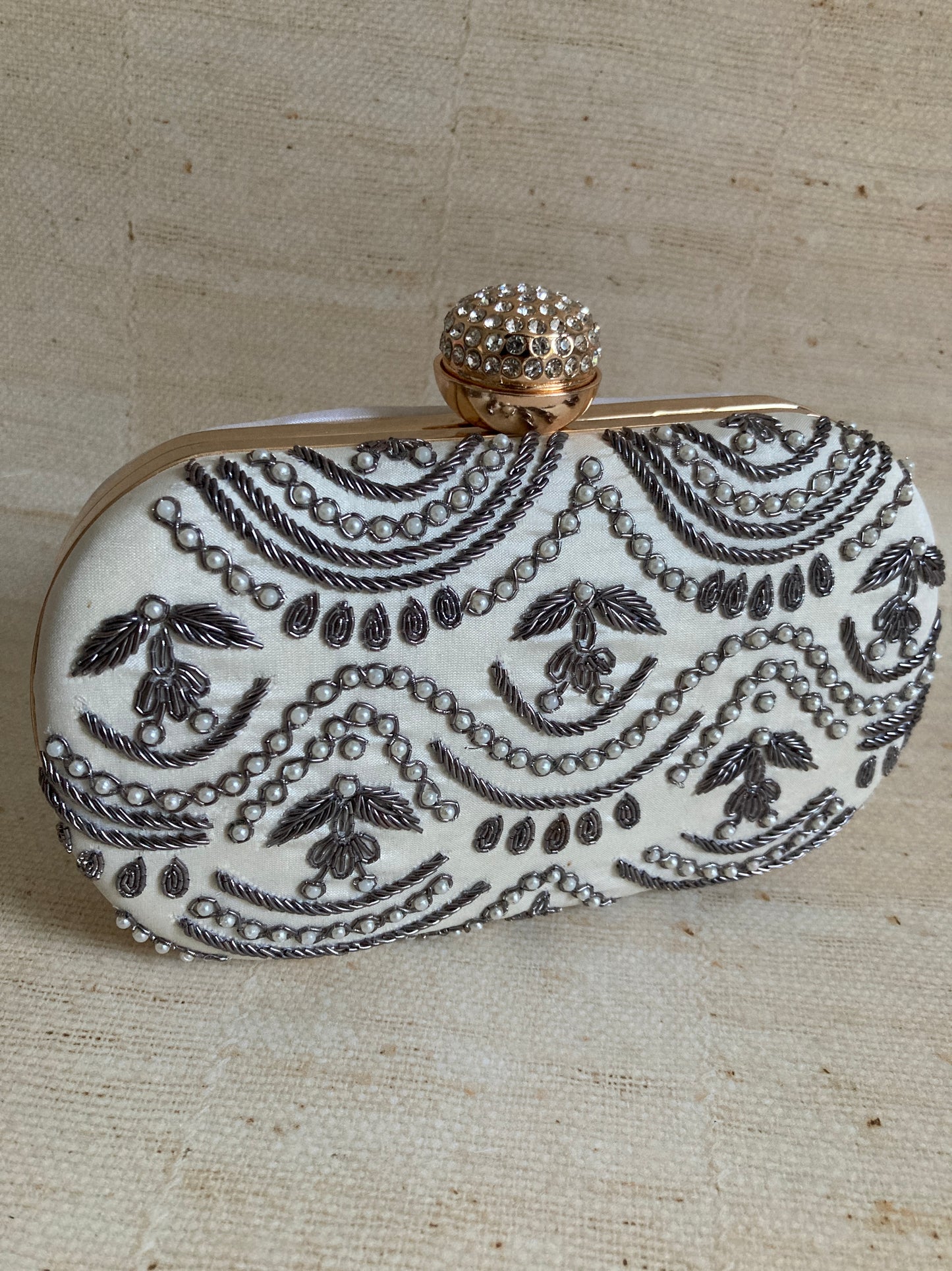 SALE Reet (ST843) (White)