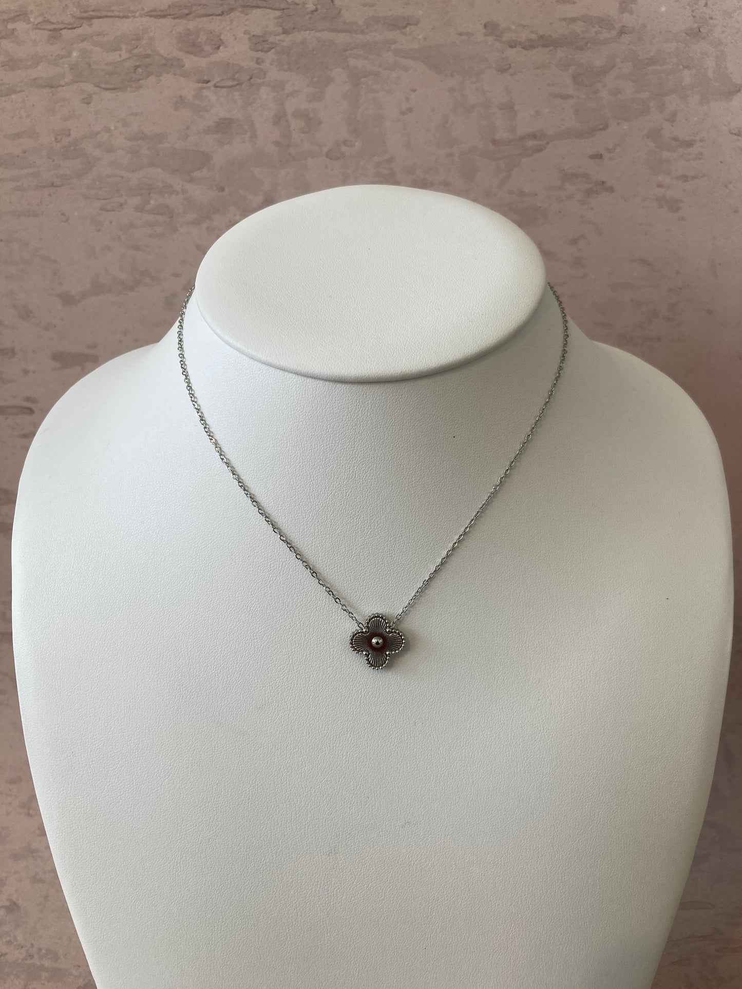 Silver Single Clover Necklace (ST795)