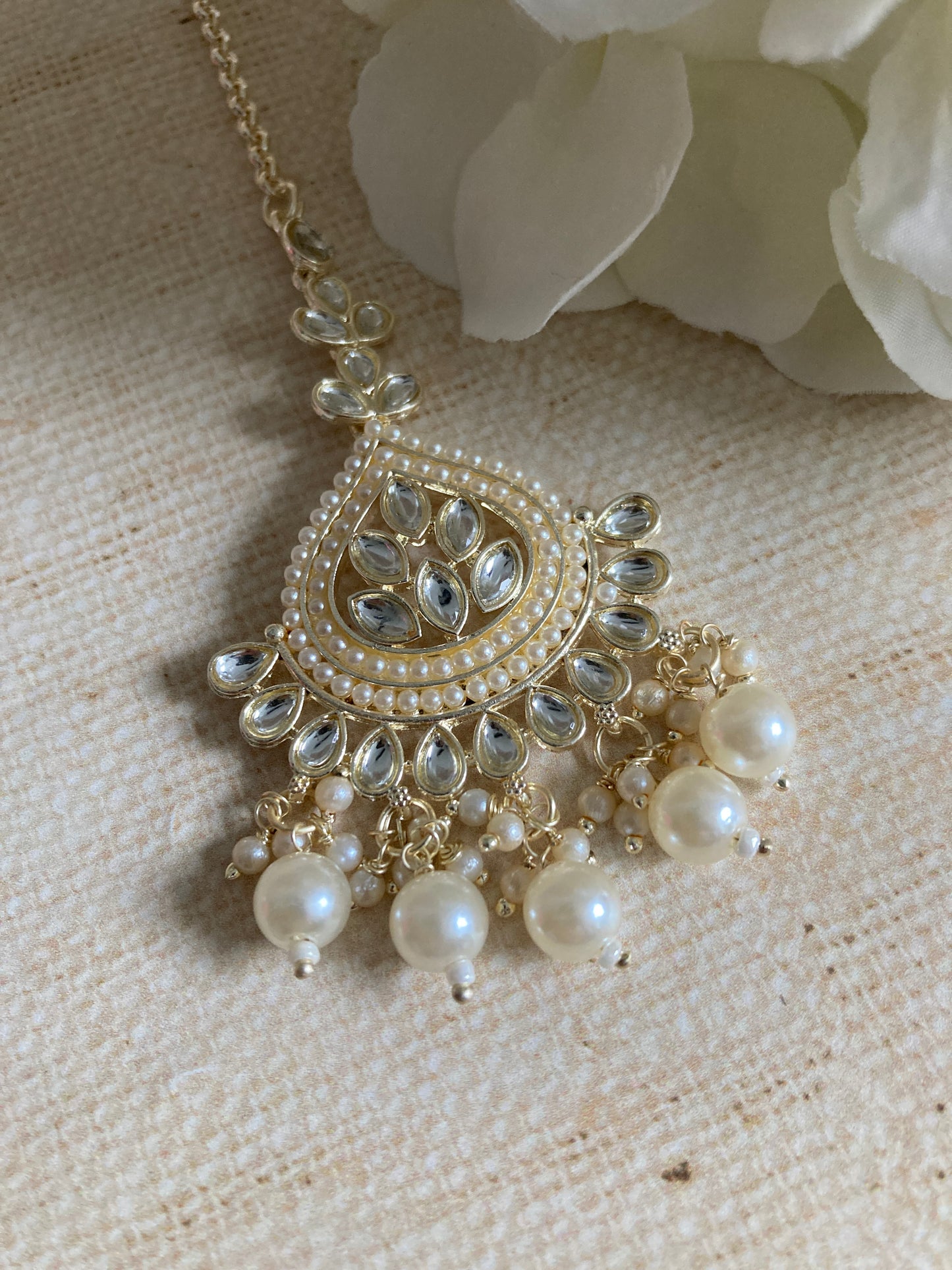Gold Plated Kundan And Pearl Tikka (ST1015)