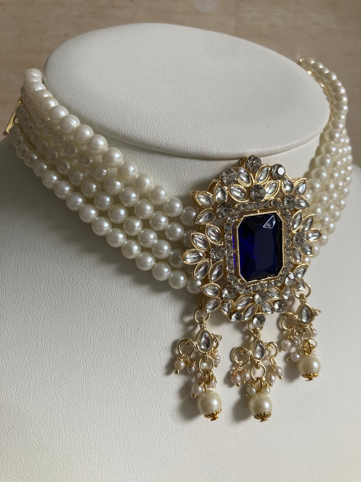 Anvi Gold Plated Kundan And Pearl Set (ST1013) (Blue)