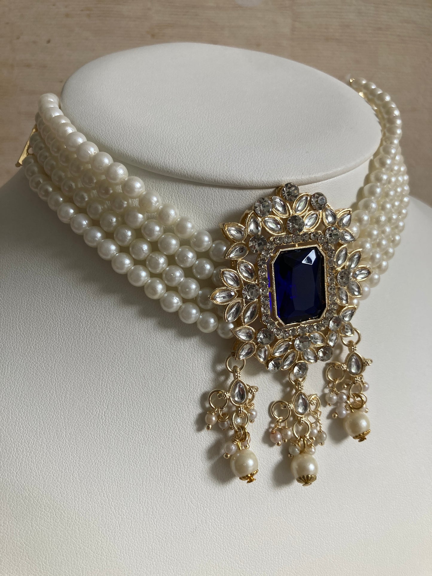 Anvi Gold Plated Kundan And Pearl Set (ST1013) (Blue)