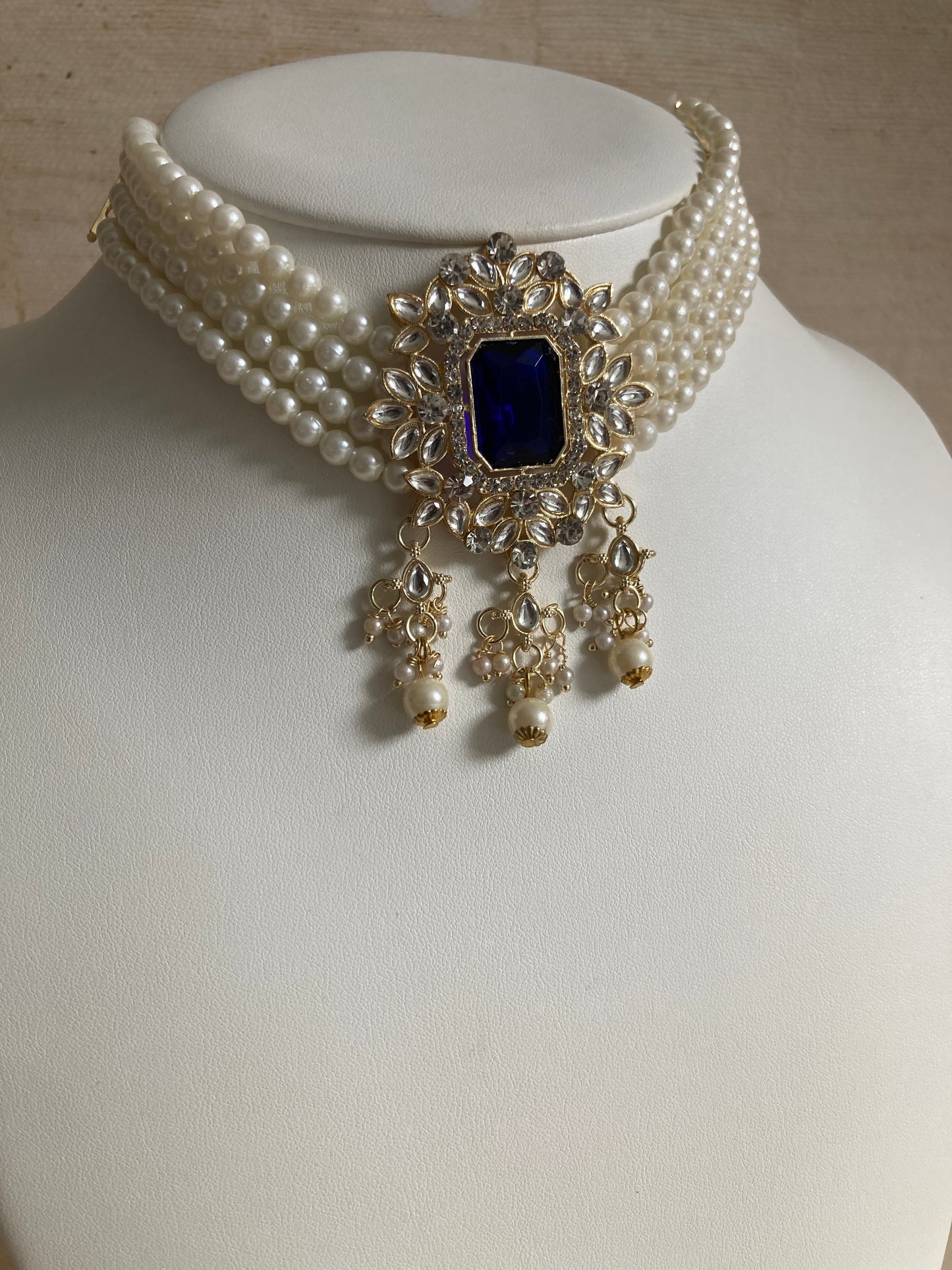 Anvi Gold Plated Kundan And Pearl Set (ST1013) (Blue)