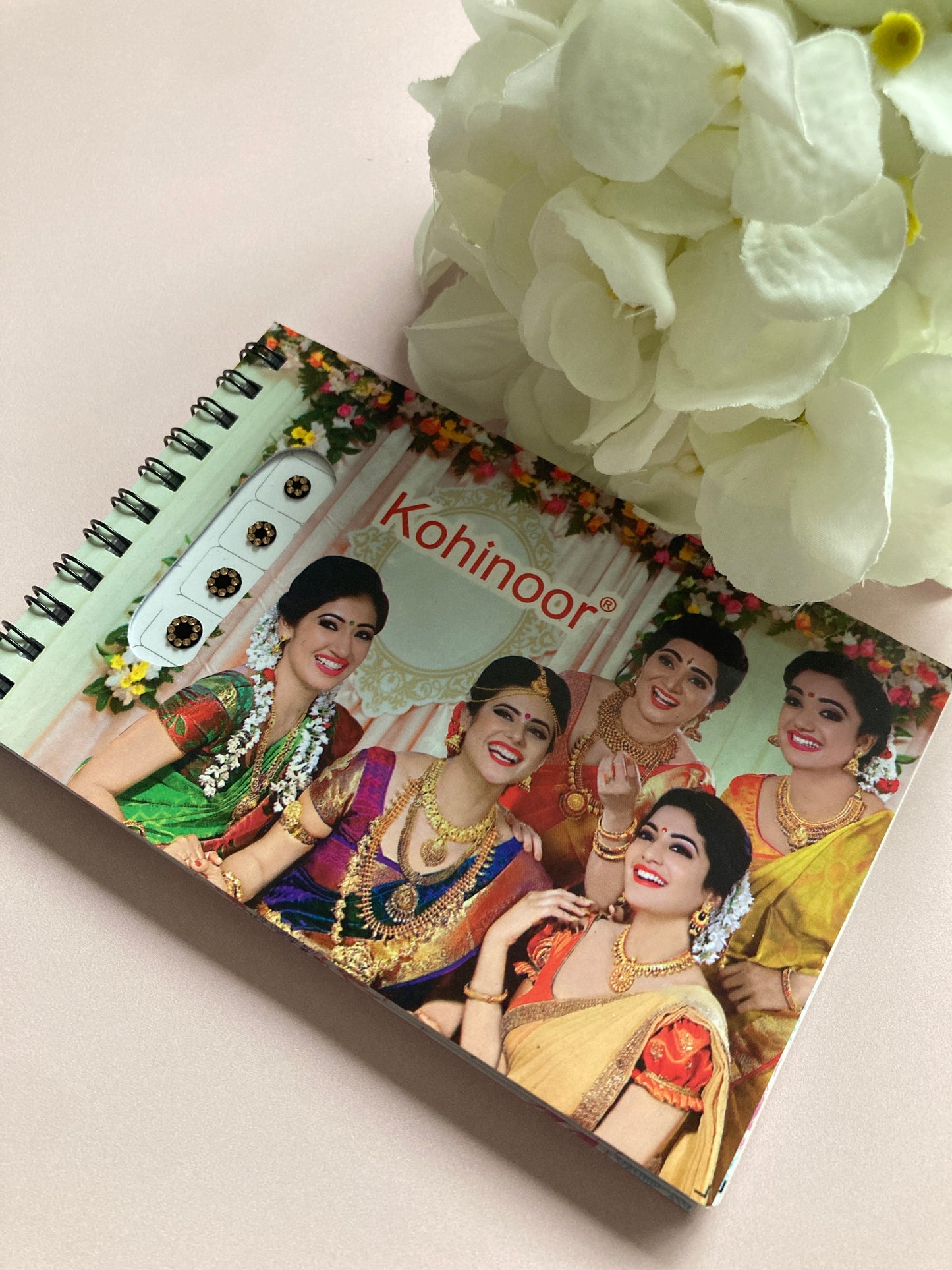 Black Silver And Antique Stone Border 5 Page 300 Bindi Booklet (ST1020)