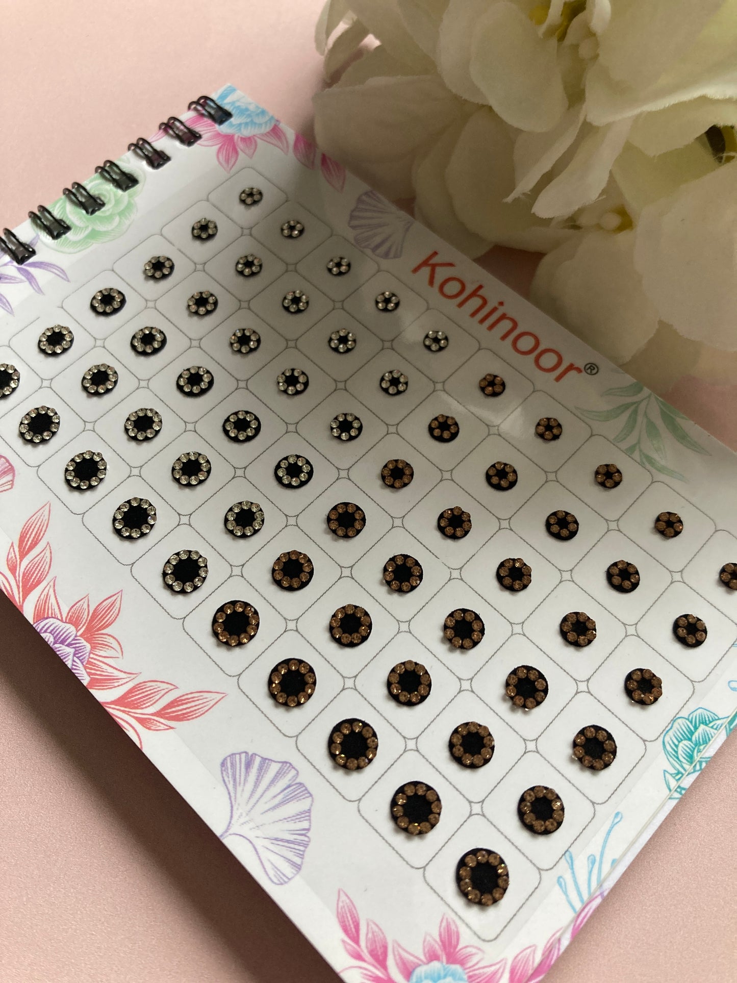 Black Silver And Antique Stone Border 5 Page 300 Bindi Booklet (ST1020)